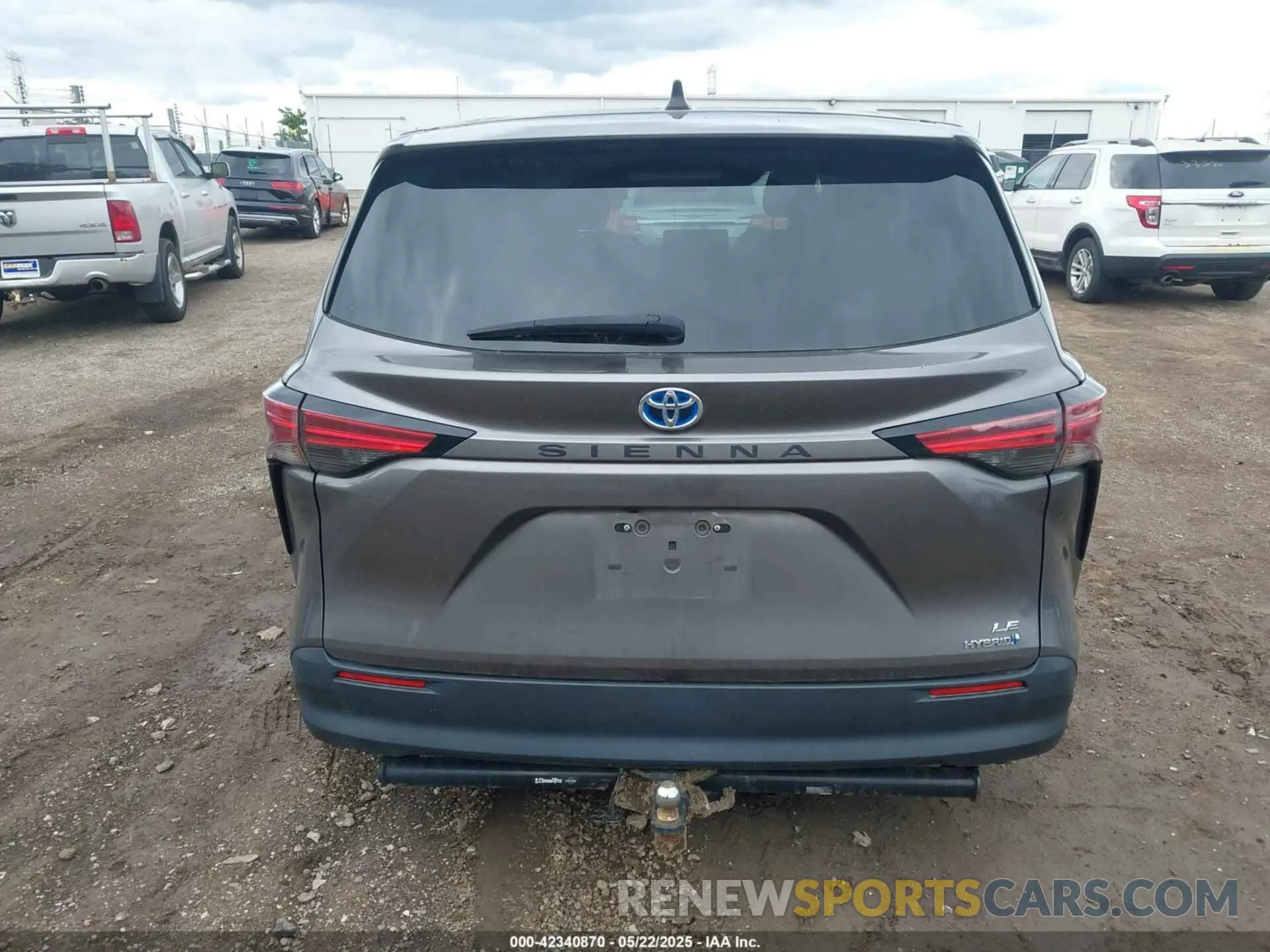 16 Photograph of a damaged car 5TDKRKEC4MS045409 TOYOTA SIENNA 2021
