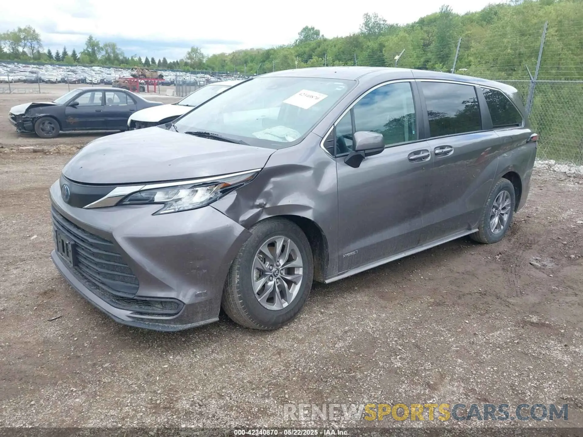 2 Photograph of a damaged car 5TDKRKEC4MS045409 TOYOTA SIENNA 2021