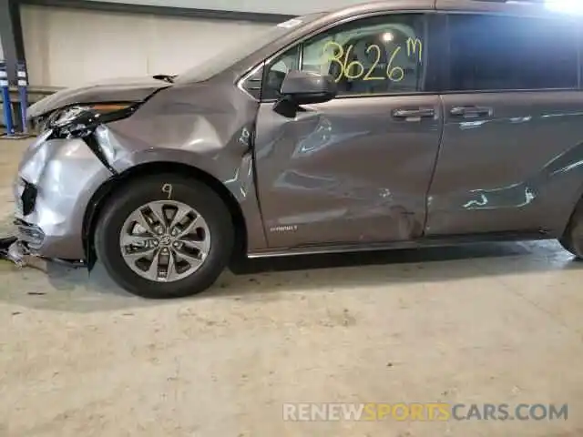 9 Photograph of a damaged car 5TDKRKEC4MS048648 TOYOTA SIENNA 2021