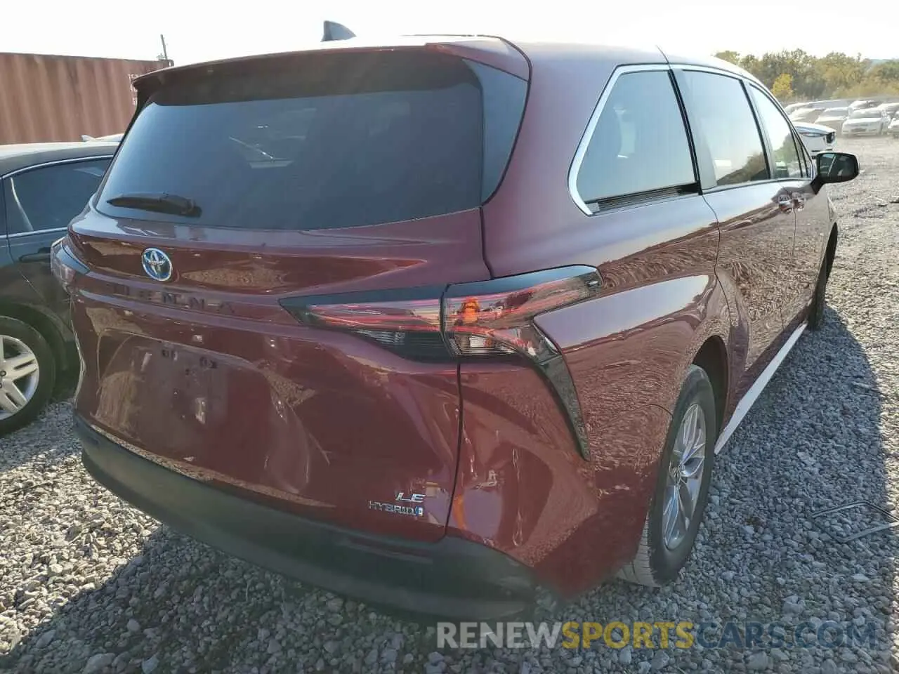 4 Photograph of a damaged car 5TDKRKEC5MS020728 TOYOTA SIENNA 2021