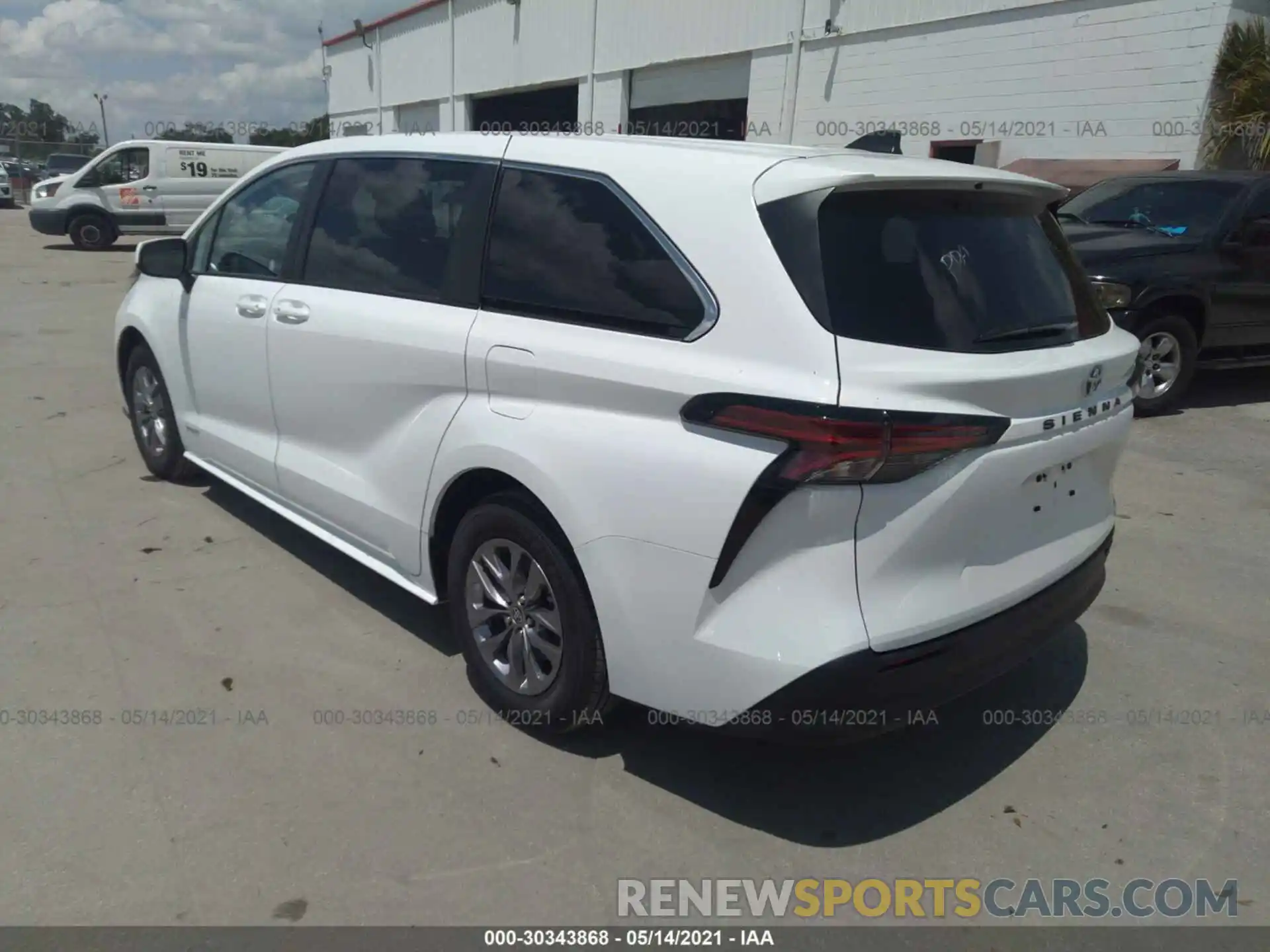 3 Photograph of a damaged car 5TDKRKEC5MS027310 TOYOTA SIENNA 2021