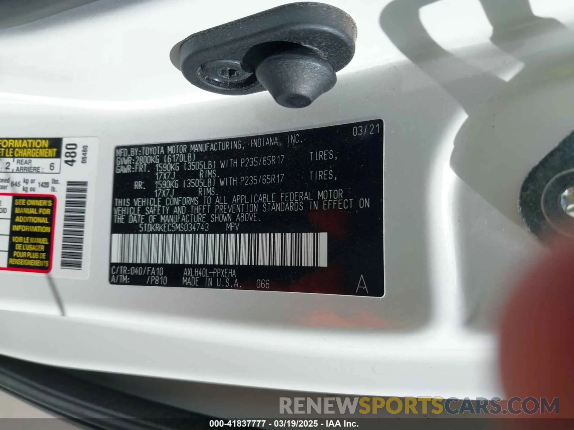 9 Photograph of a damaged car 5TDKRKEC5MS034743 TOYOTA SIENNA 2021