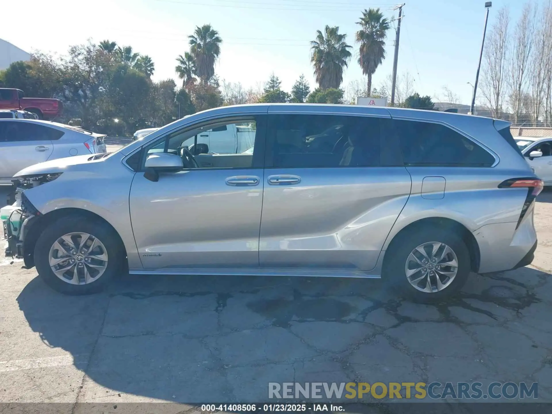 15 Photograph of a damaged car 5TDKRKEC5MS057780 TOYOTA SIENNA 2021