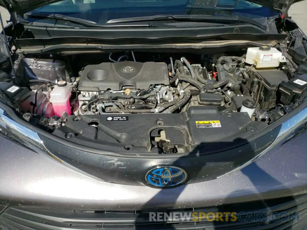 7 Photograph of a damaged car 5TDKRKEC6MS053852 TOYOTA SIENNA 2021