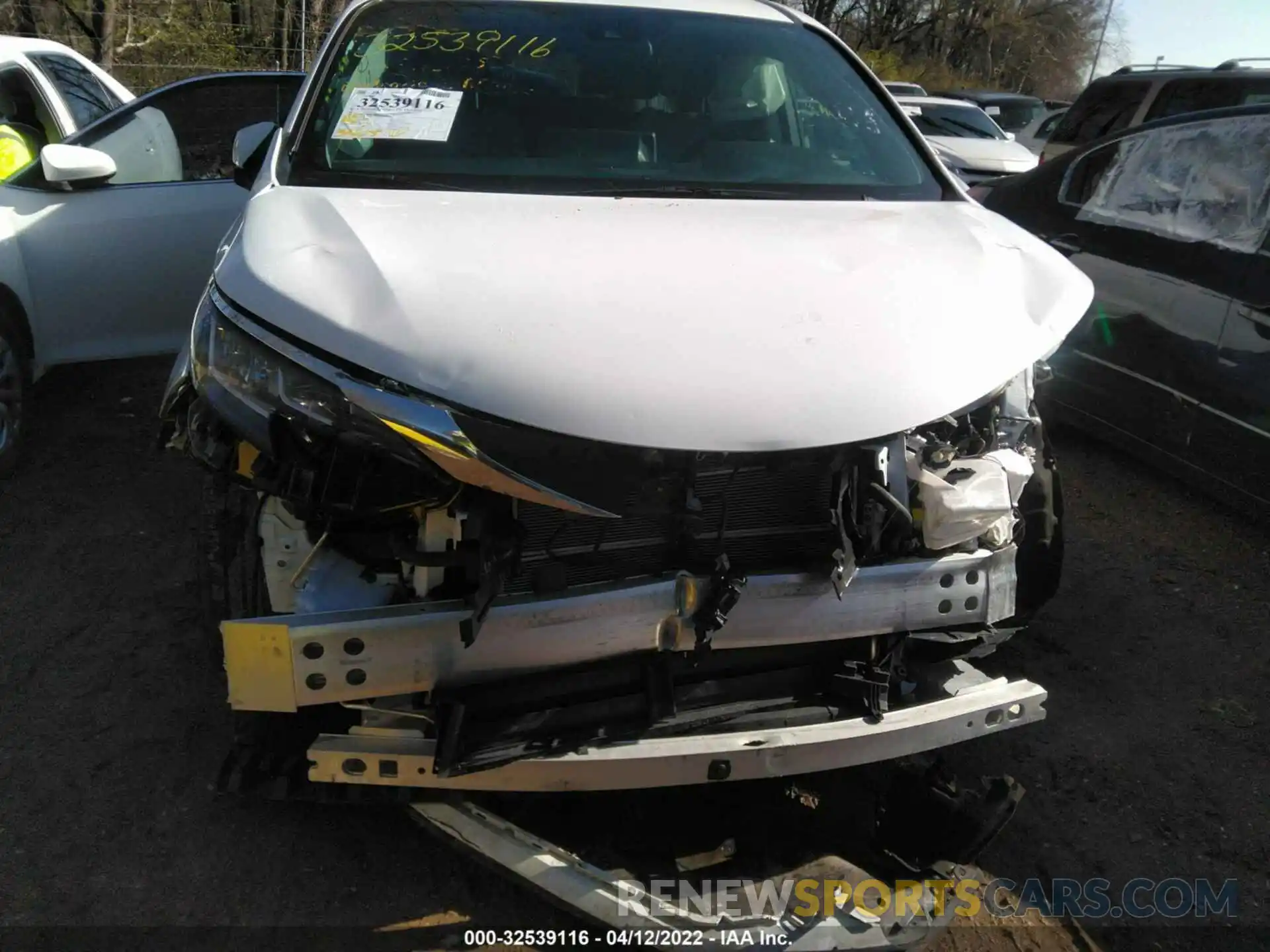 6 Photograph of a damaged car 5TDKRKEC7MS015238 TOYOTA SIENNA 2021