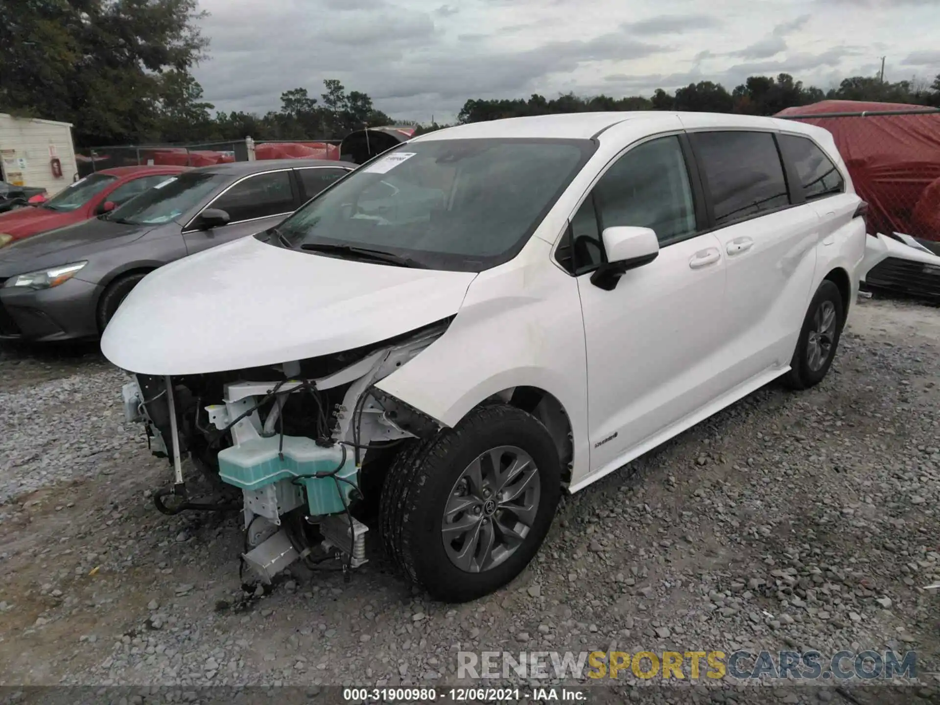 2 Photograph of a damaged car 5TDKRKEC7MS063578 TOYOTA SIENNA 2021