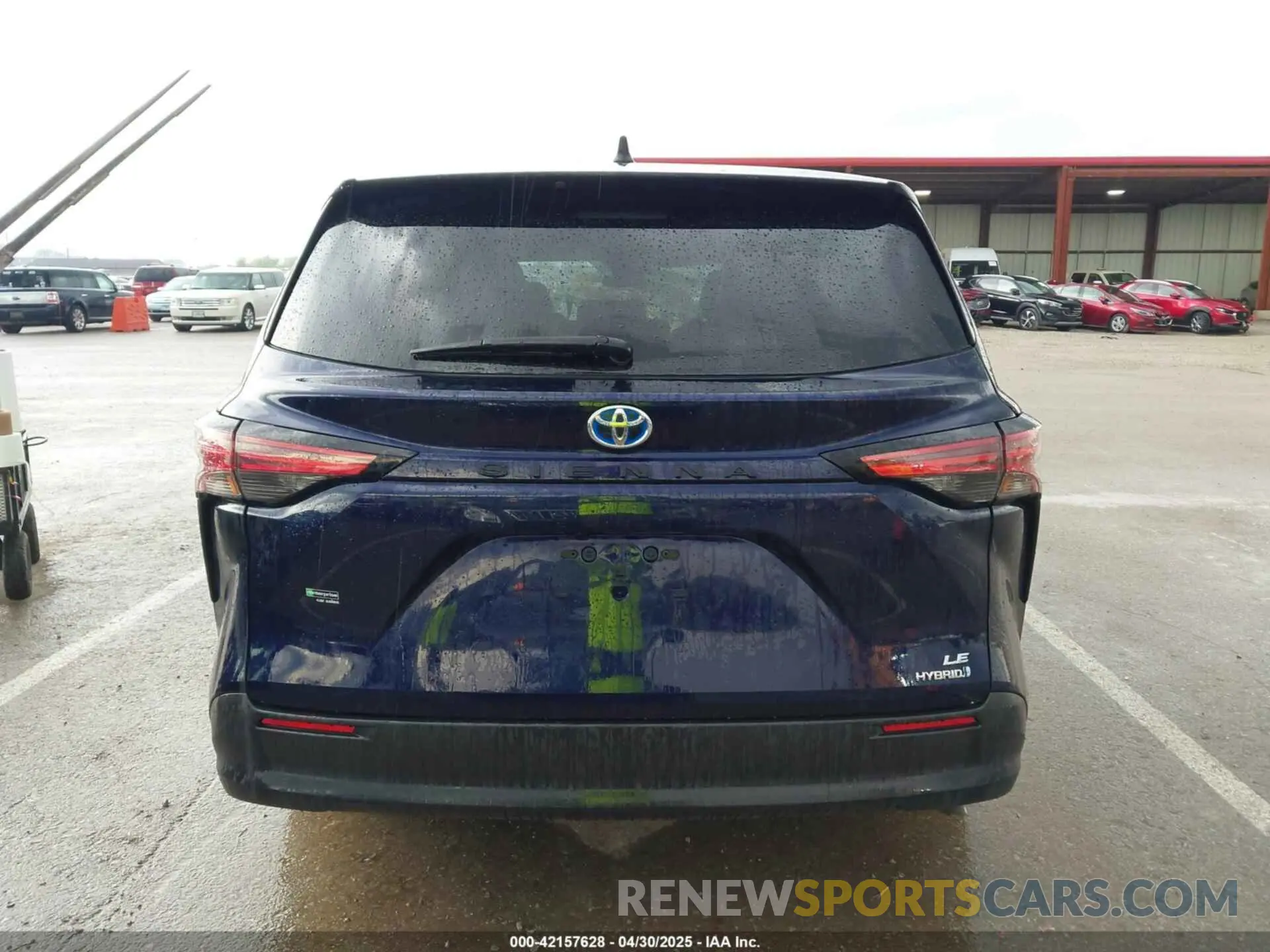 16 Photograph of a damaged car 5TDKRKEC8MS066277 TOYOTA SIENNA 2021