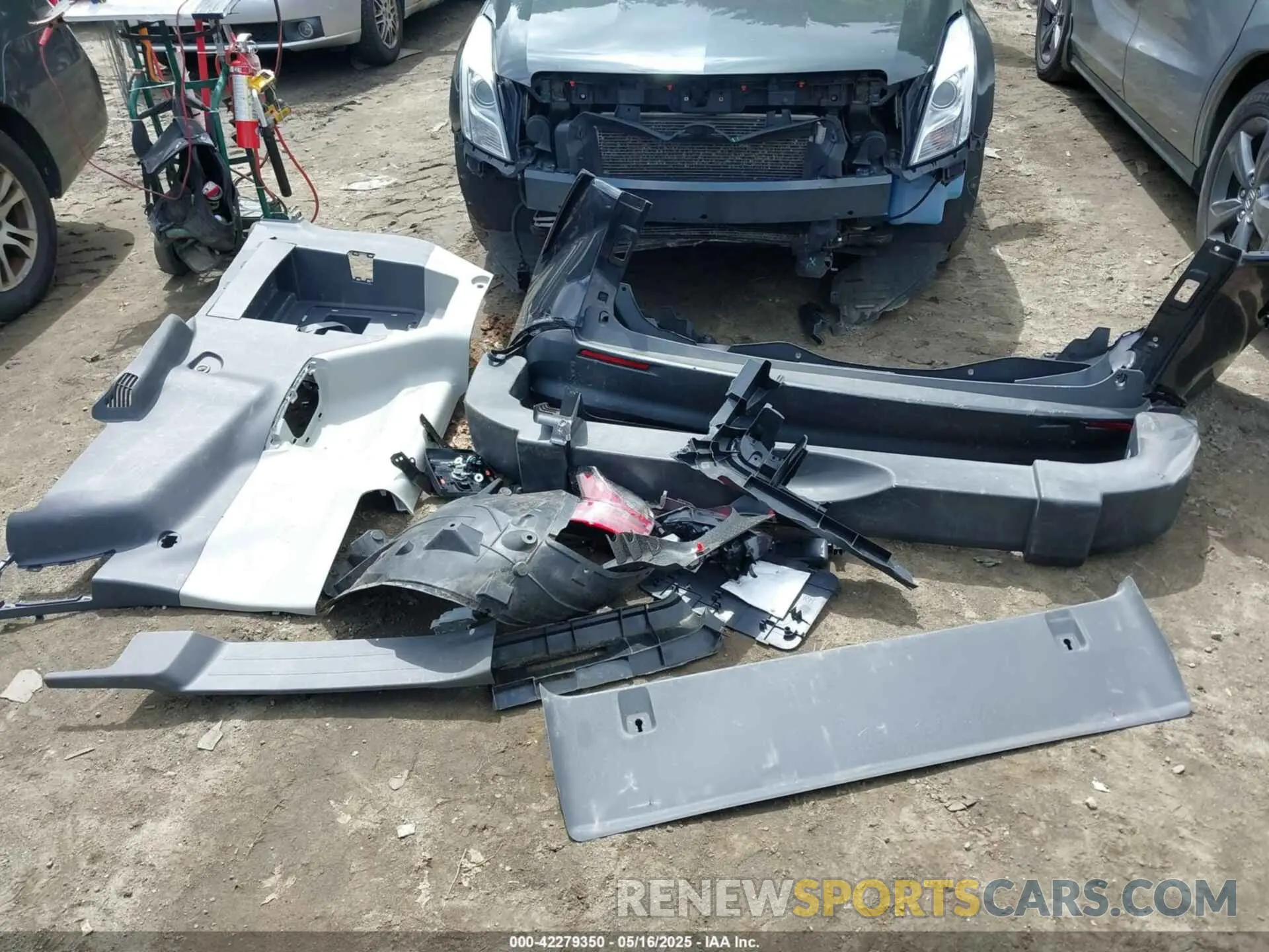 12 Photograph of a damaged car 5TDKRKEC9MS007710 TOYOTA SIENNA 2021