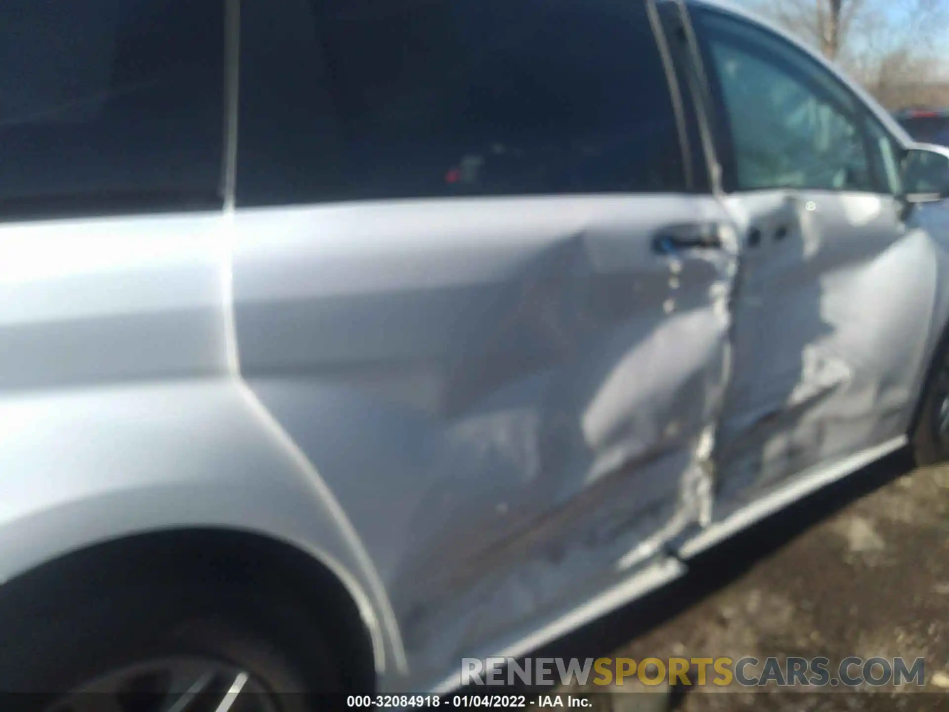 6 Photograph of a damaged car 5TDKRKECXMS038271 TOYOTA SIENNA 2021