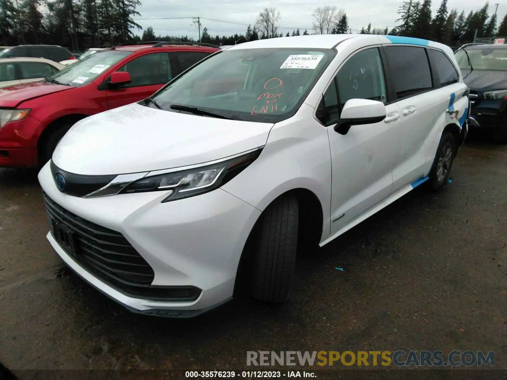 2 Photograph of a damaged car 5TDKRKECXMS045012 TOYOTA SIENNA 2021