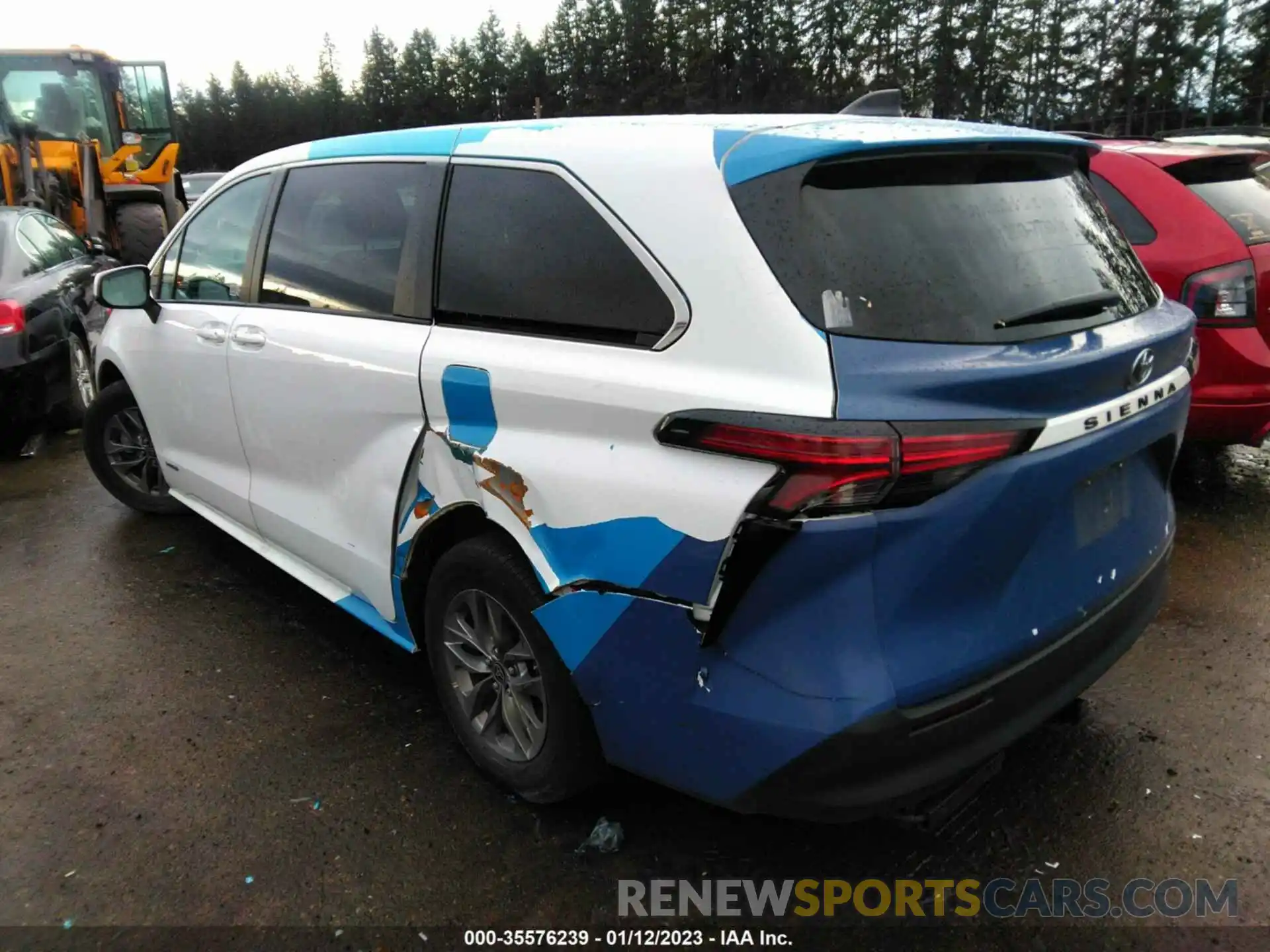 3 Photograph of a damaged car 5TDKRKECXMS045012 TOYOTA SIENNA 2021