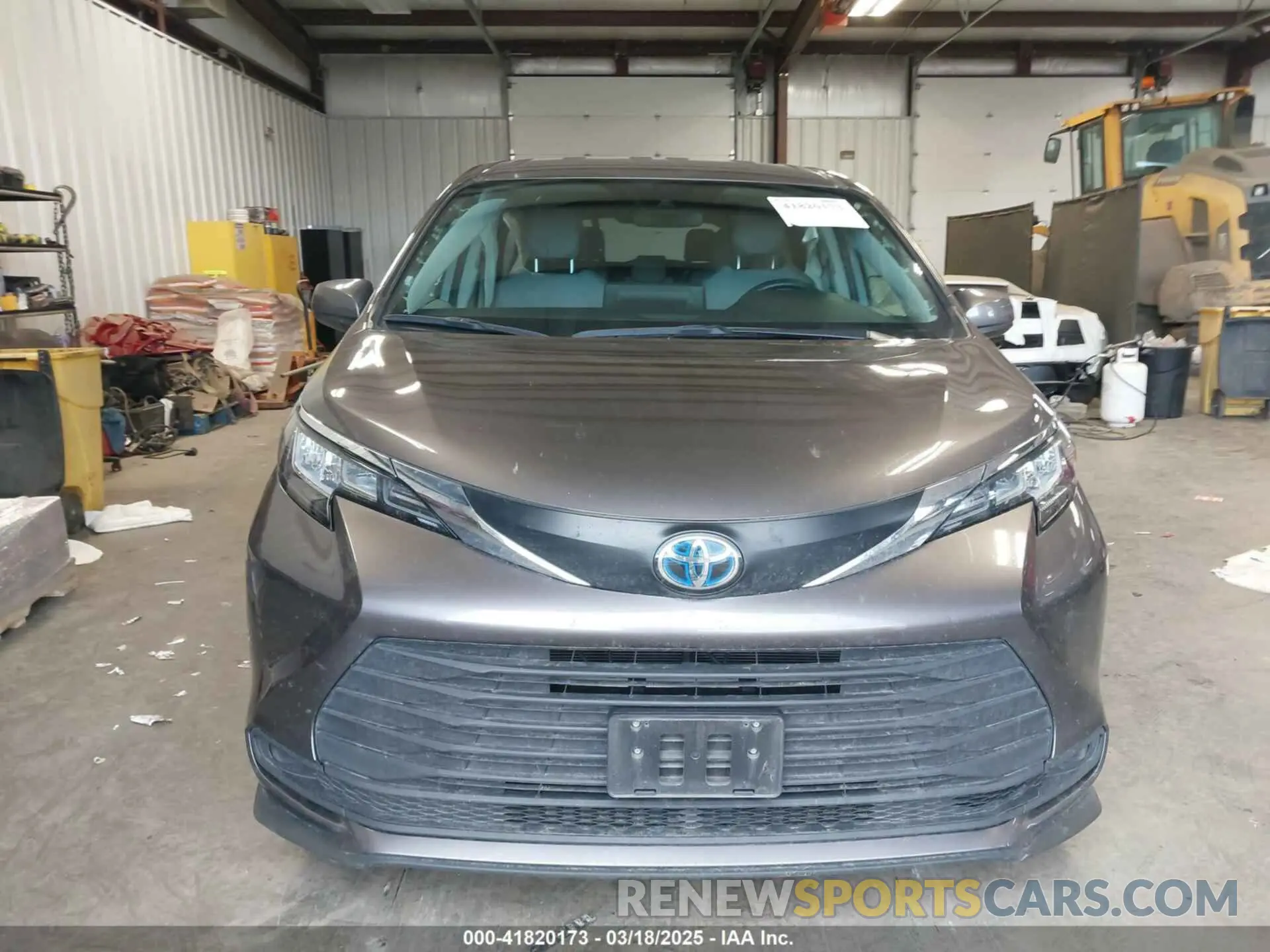 12 Photograph of a damaged car 5TDKSKFC0MS001927 TOYOTA SIENNA 2021