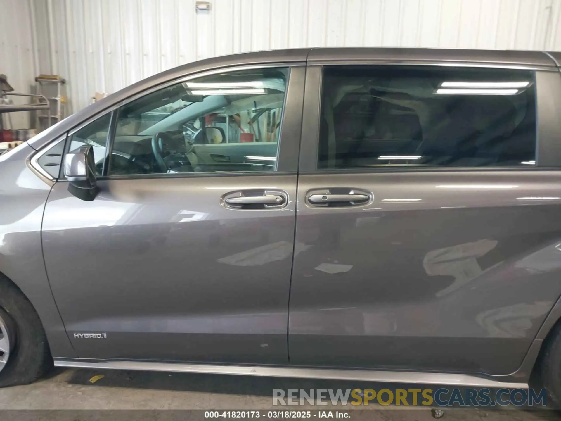 14 Photograph of a damaged car 5TDKSKFC0MS001927 TOYOTA SIENNA 2021