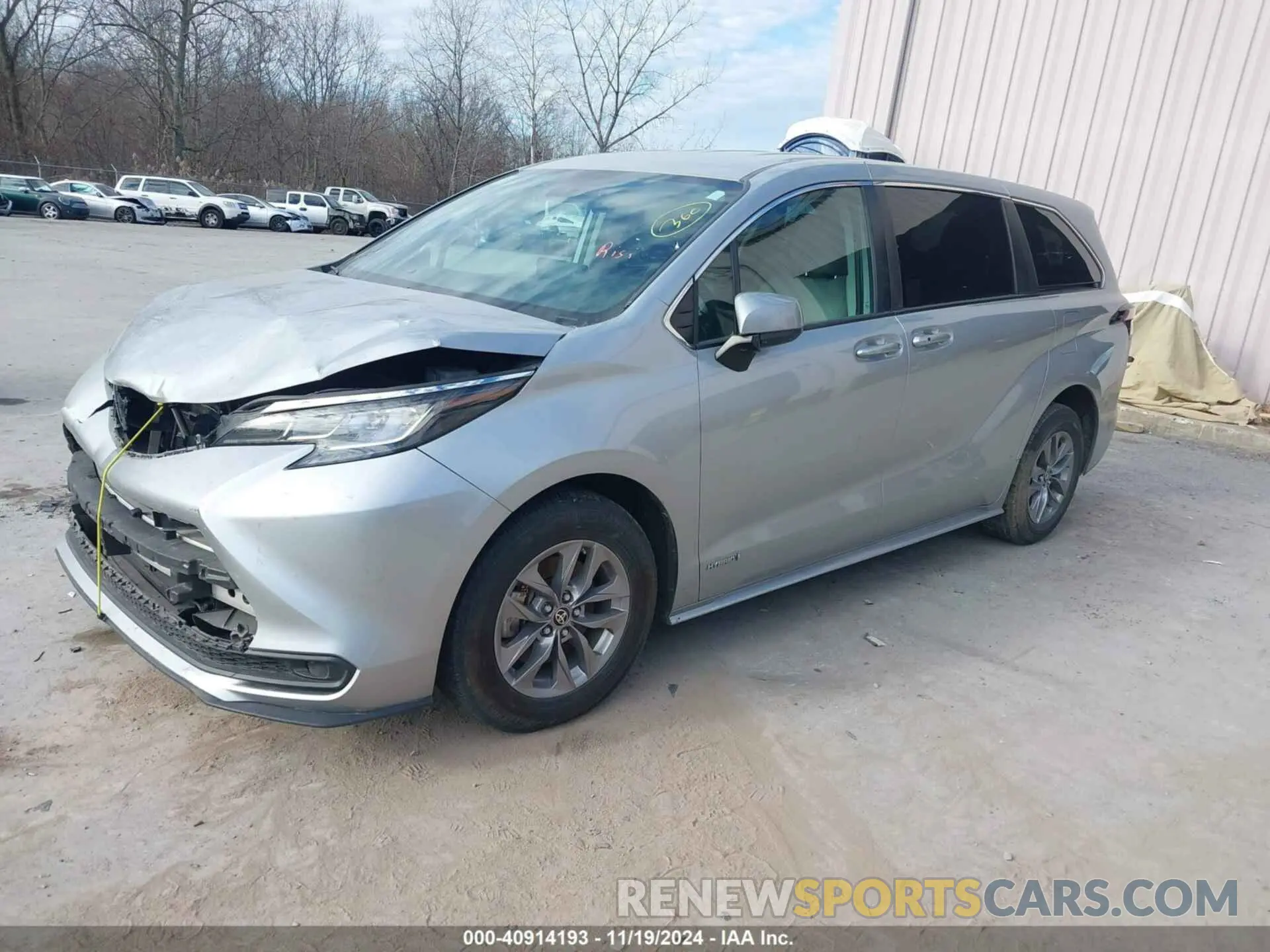 2 Photograph of a damaged car 5TDKSKFC1MS036492 TOYOTA SIENNA 2021