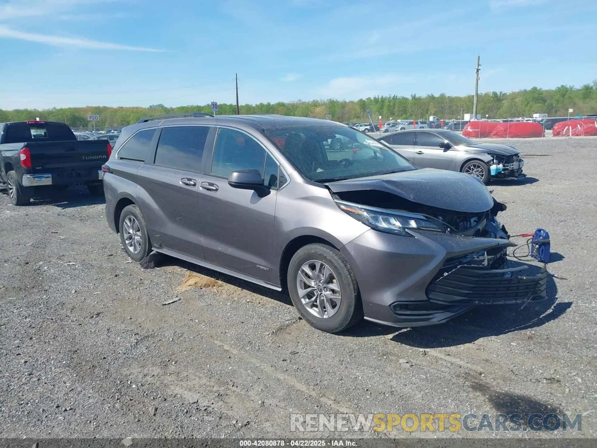 1 Photograph of a damaged car 5TDKSKFCXMS031520 TOYOTA SIENNA 2021