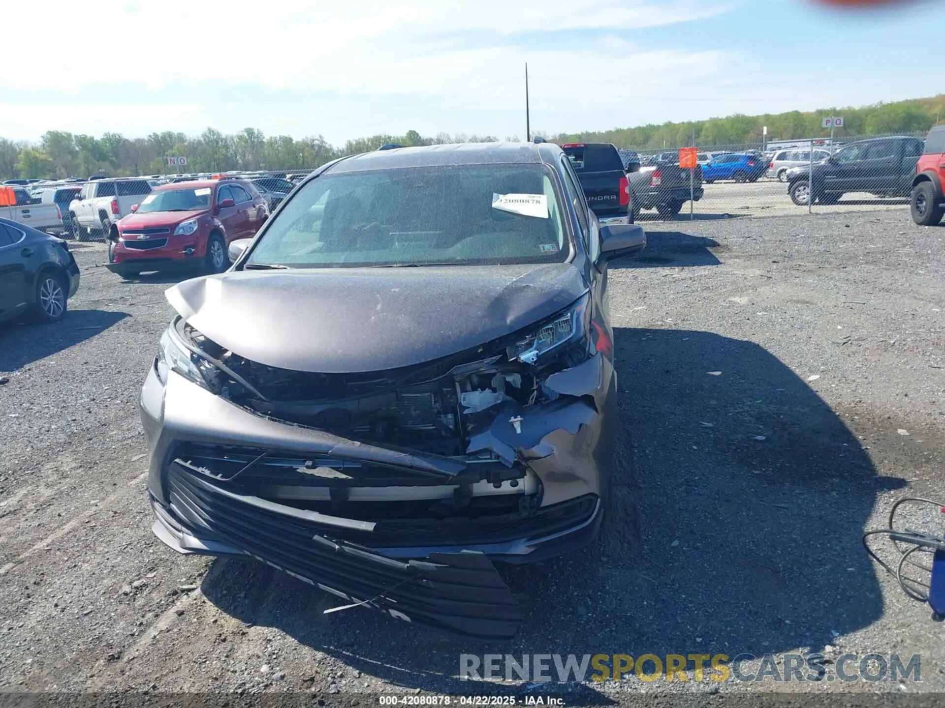 12 Photograph of a damaged car 5TDKSKFCXMS031520 TOYOTA SIENNA 2021