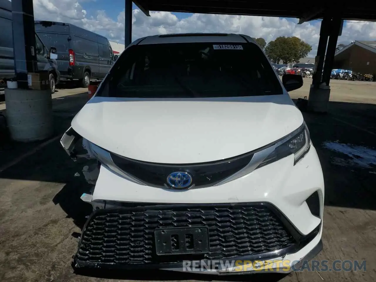 5 Photograph of a damaged car 5TDXRKEC3MS005215 TOYOTA SIENNA 2021
