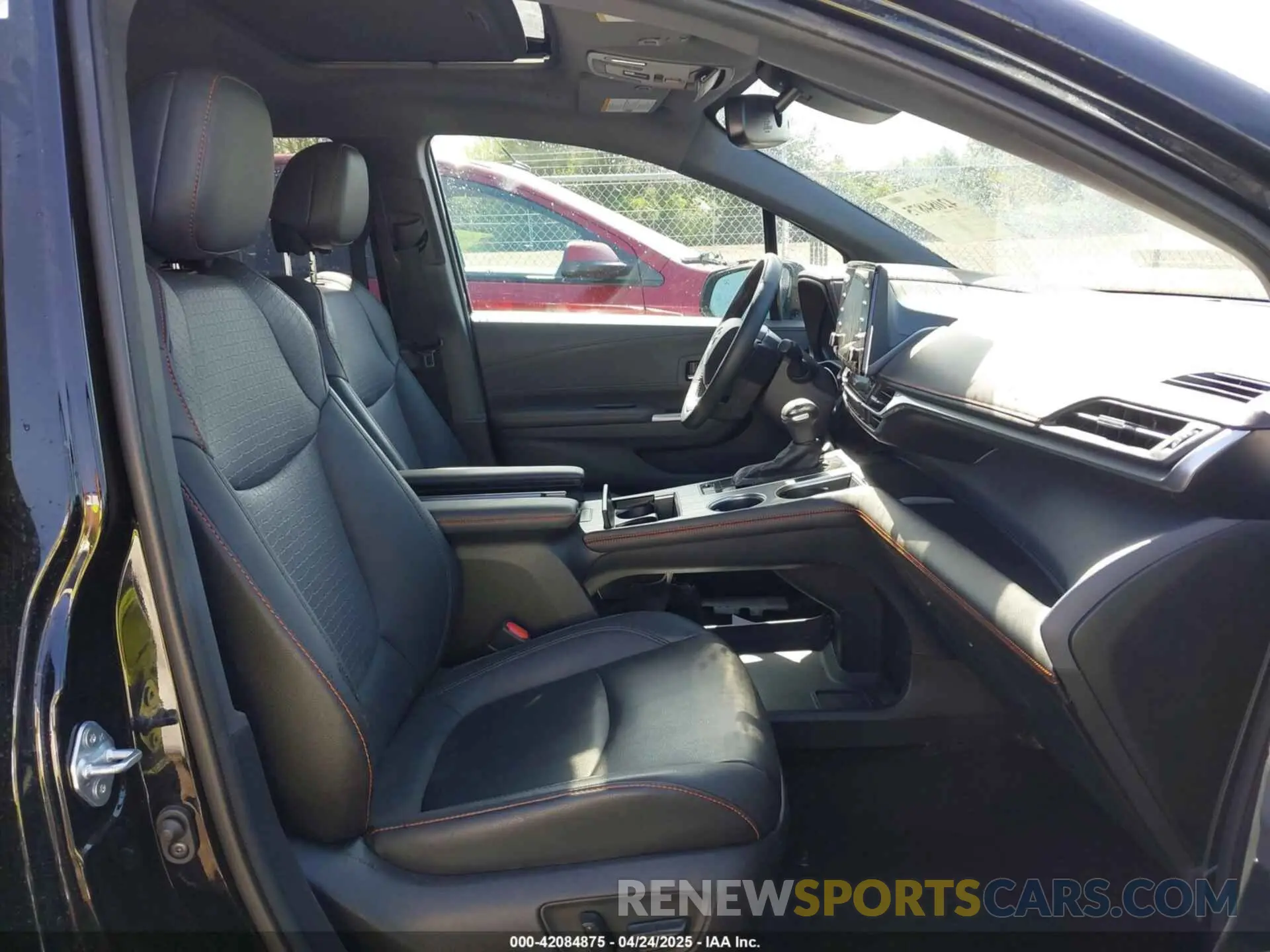 5 Photograph of a damaged car 5TDXRKEC3MS029904 TOYOTA SIENNA 2021
