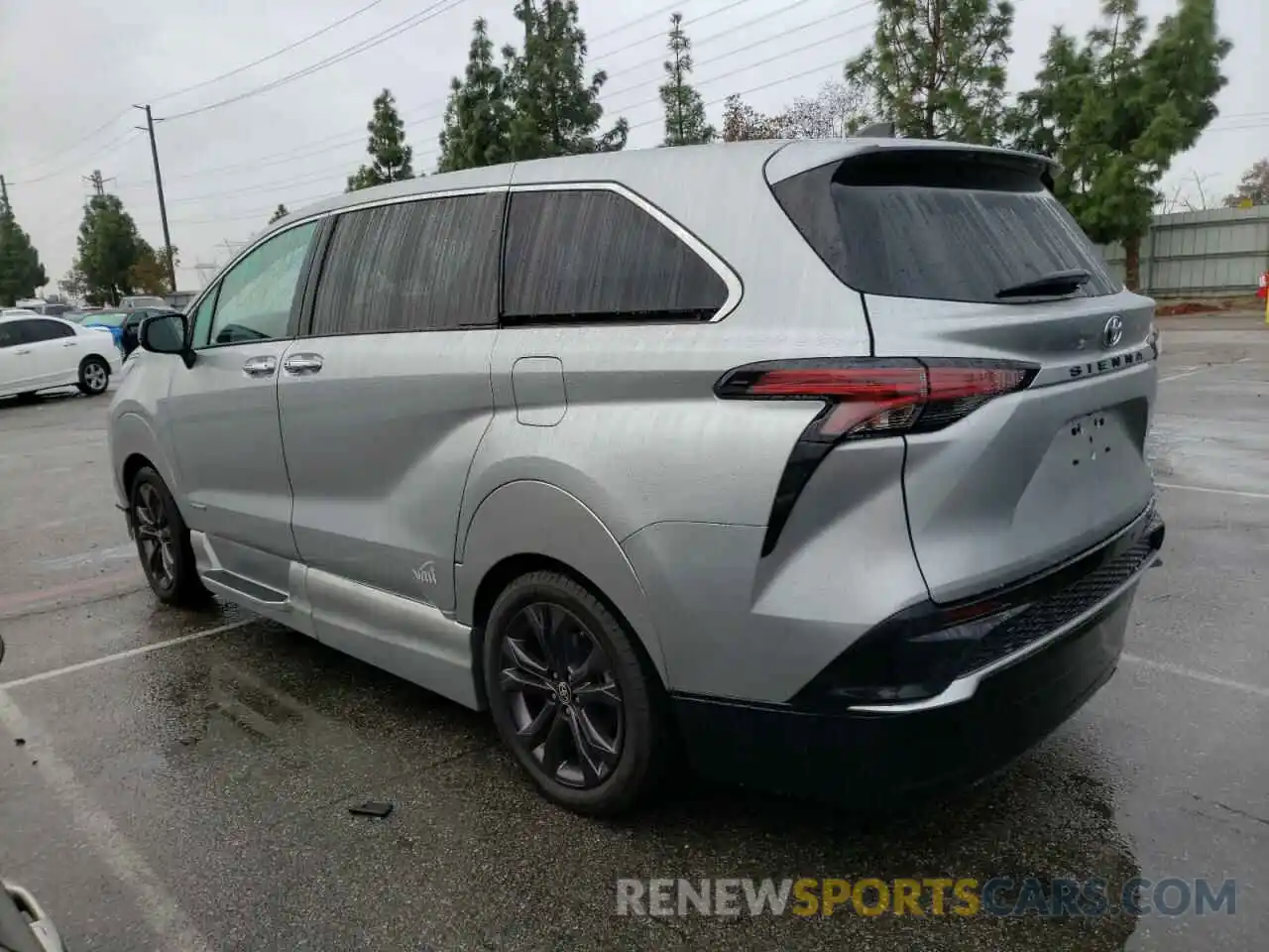 2 Photograph of a damaged car 5TDXRKEC3MS052048 TOYOTA SIENNA 2021