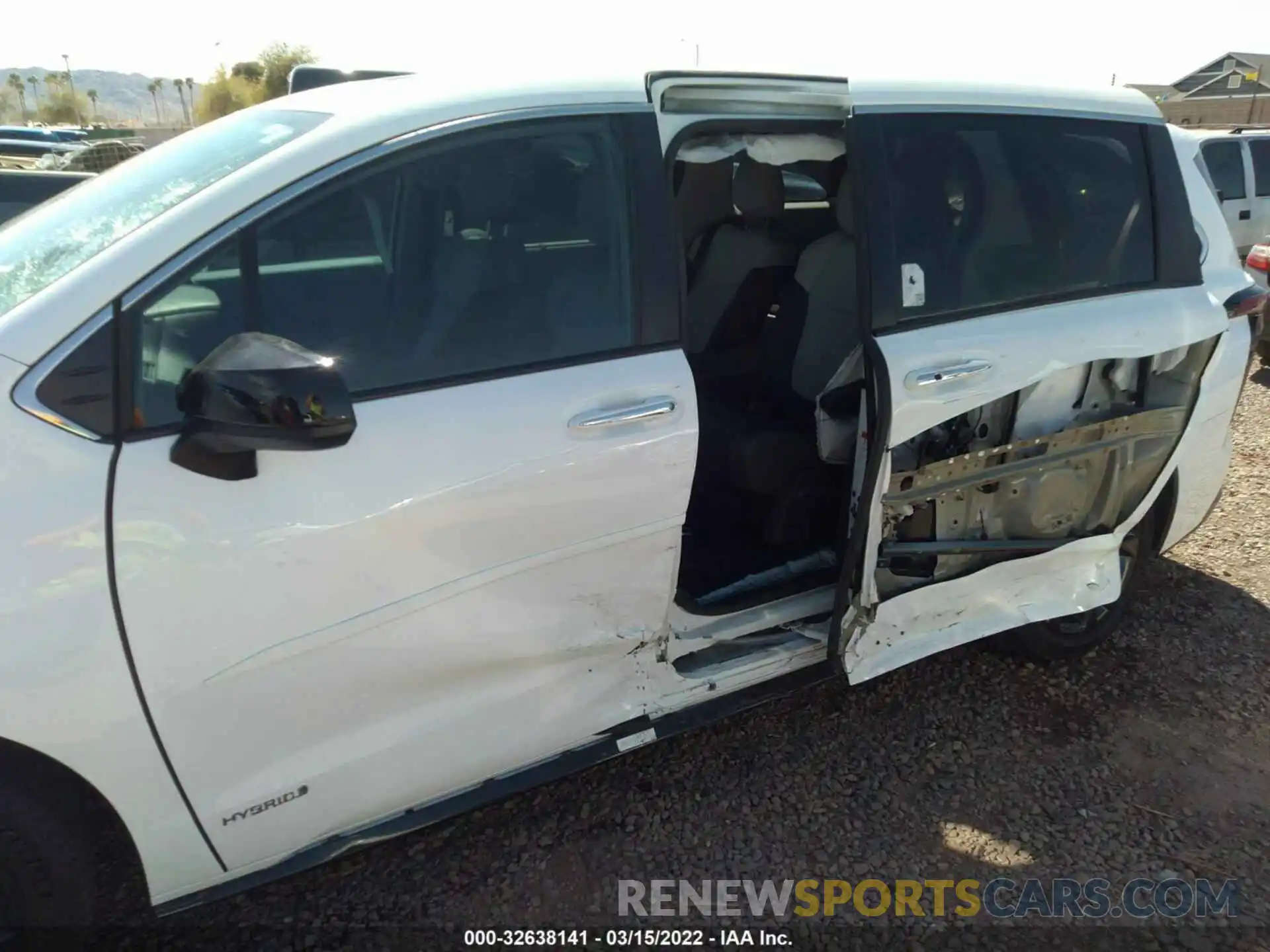 6 Photograph of a damaged car 5TDXRKEC5MS029225 TOYOTA SIENNA 2021