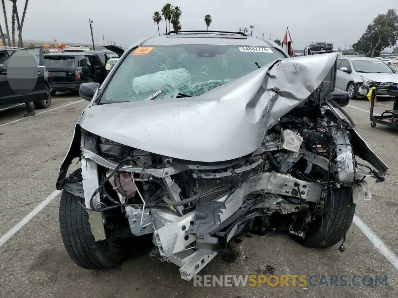 5 Photograph of a damaged car 5TDXRKEC5MS041391 TOYOTA SIENNA 2021