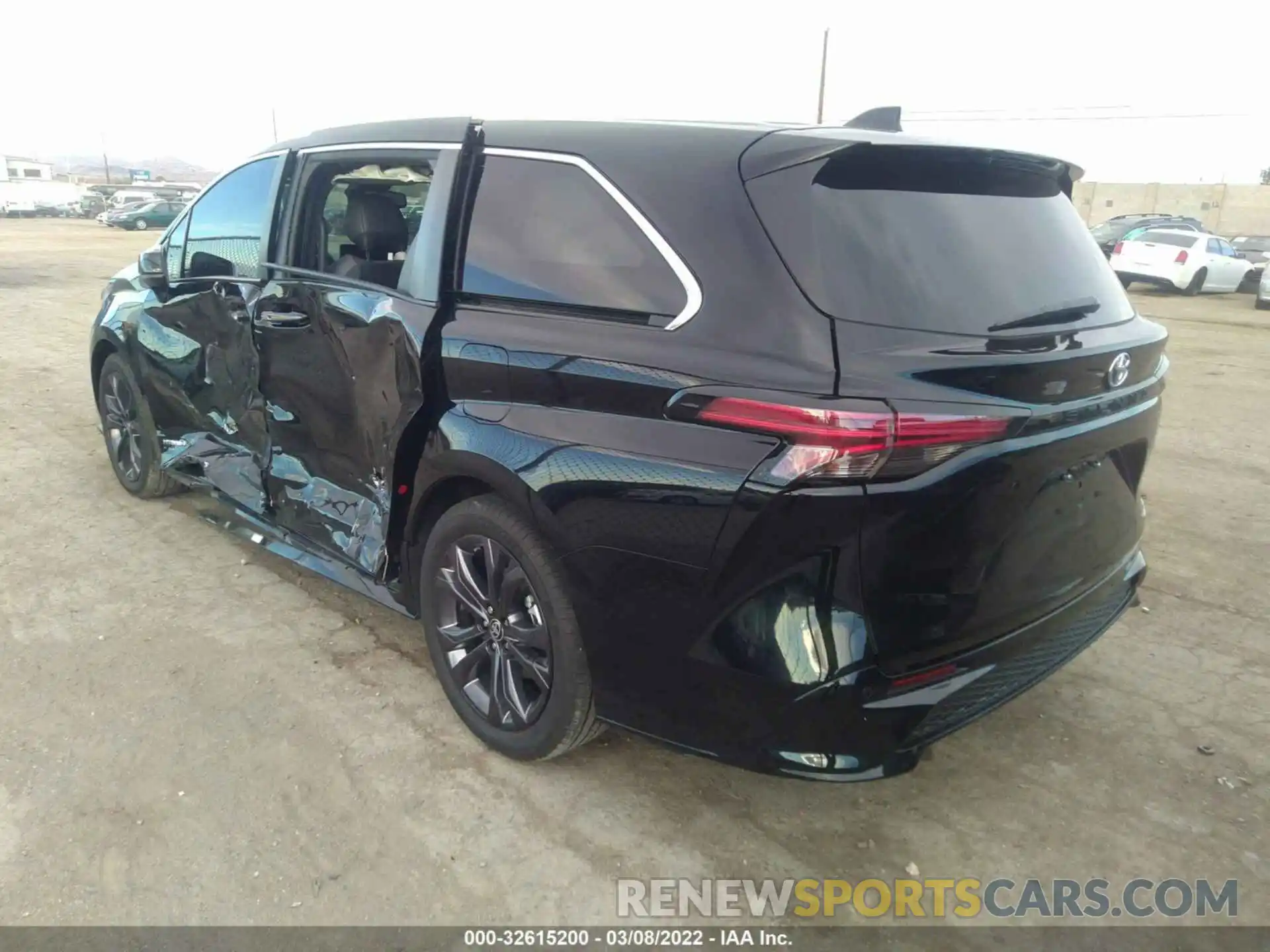 3 Photograph of a damaged car 5TDXRKEC6MS062900 TOYOTA SIENNA 2021