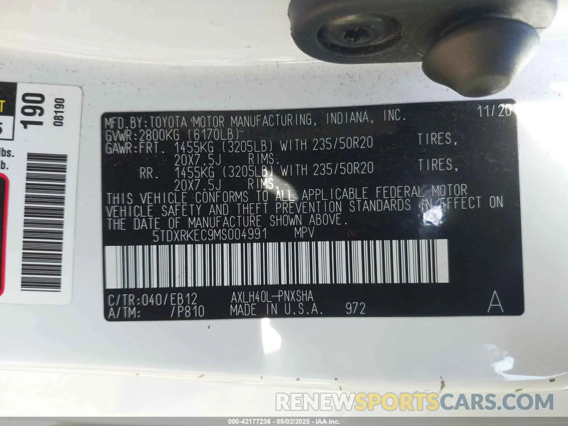 9 Photograph of a damaged car 5TDXRKEC9MS004991 TOYOTA SIENNA 2021