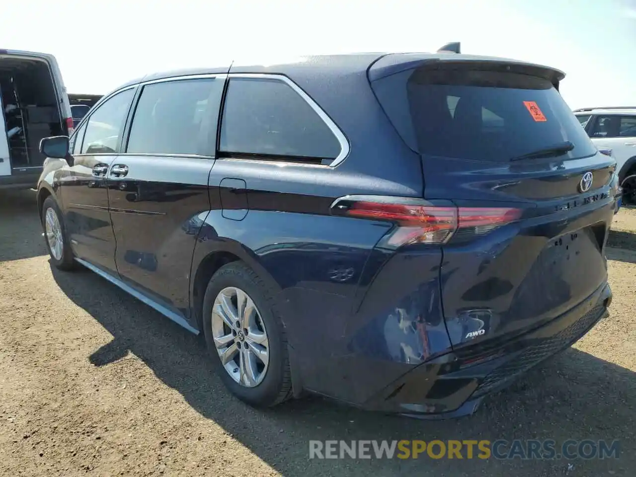 3 Photograph of a damaged car 5TDXSKFC4MS002035 TOYOTA SIENNA 2021