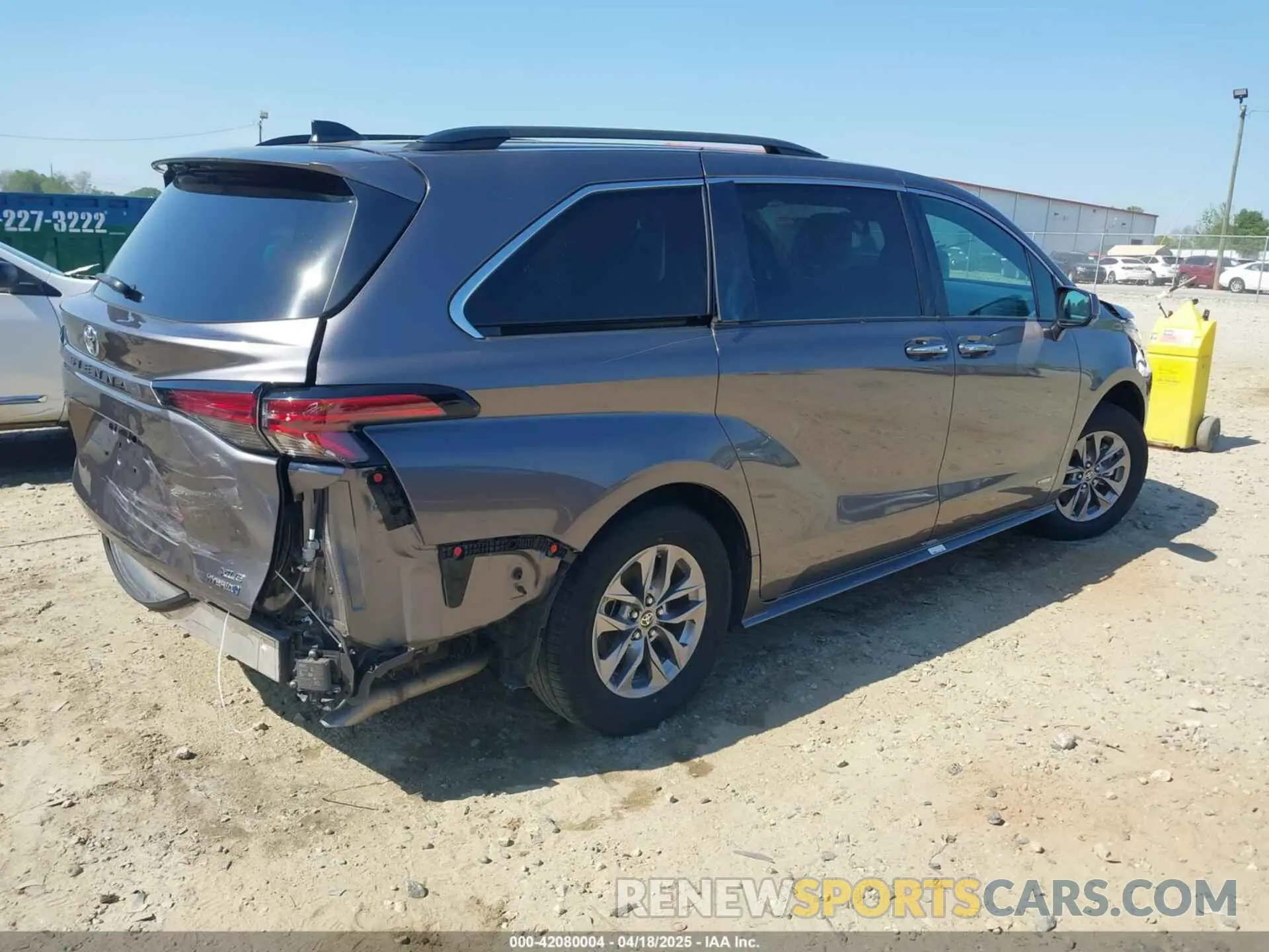 4 Photograph of a damaged car 5TDYRKEC0MS007394 TOYOTA SIENNA 2021
