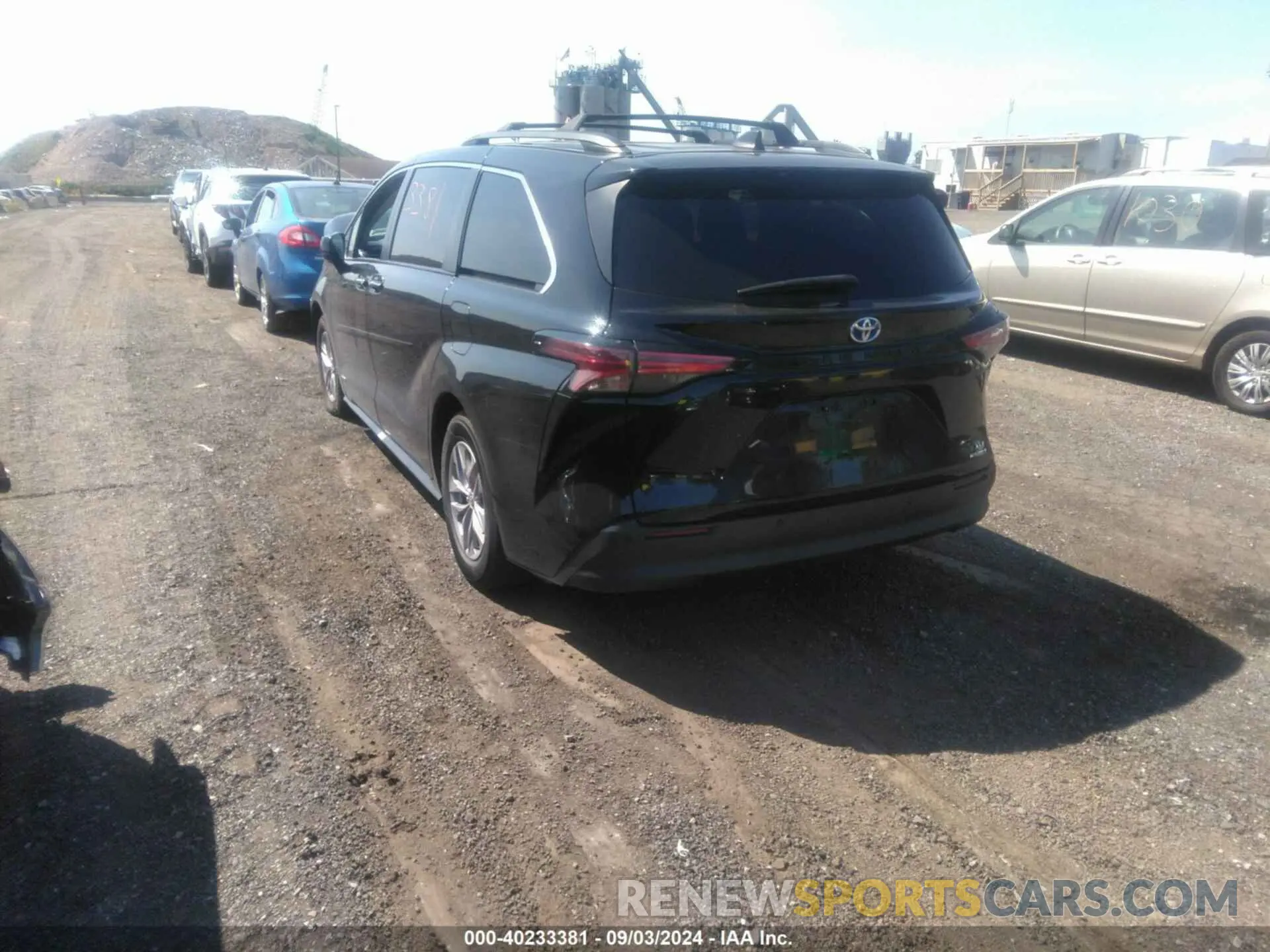 3 Photograph of a damaged car 5TDYRKEC1MS061223 TOYOTA SIENNA 2021