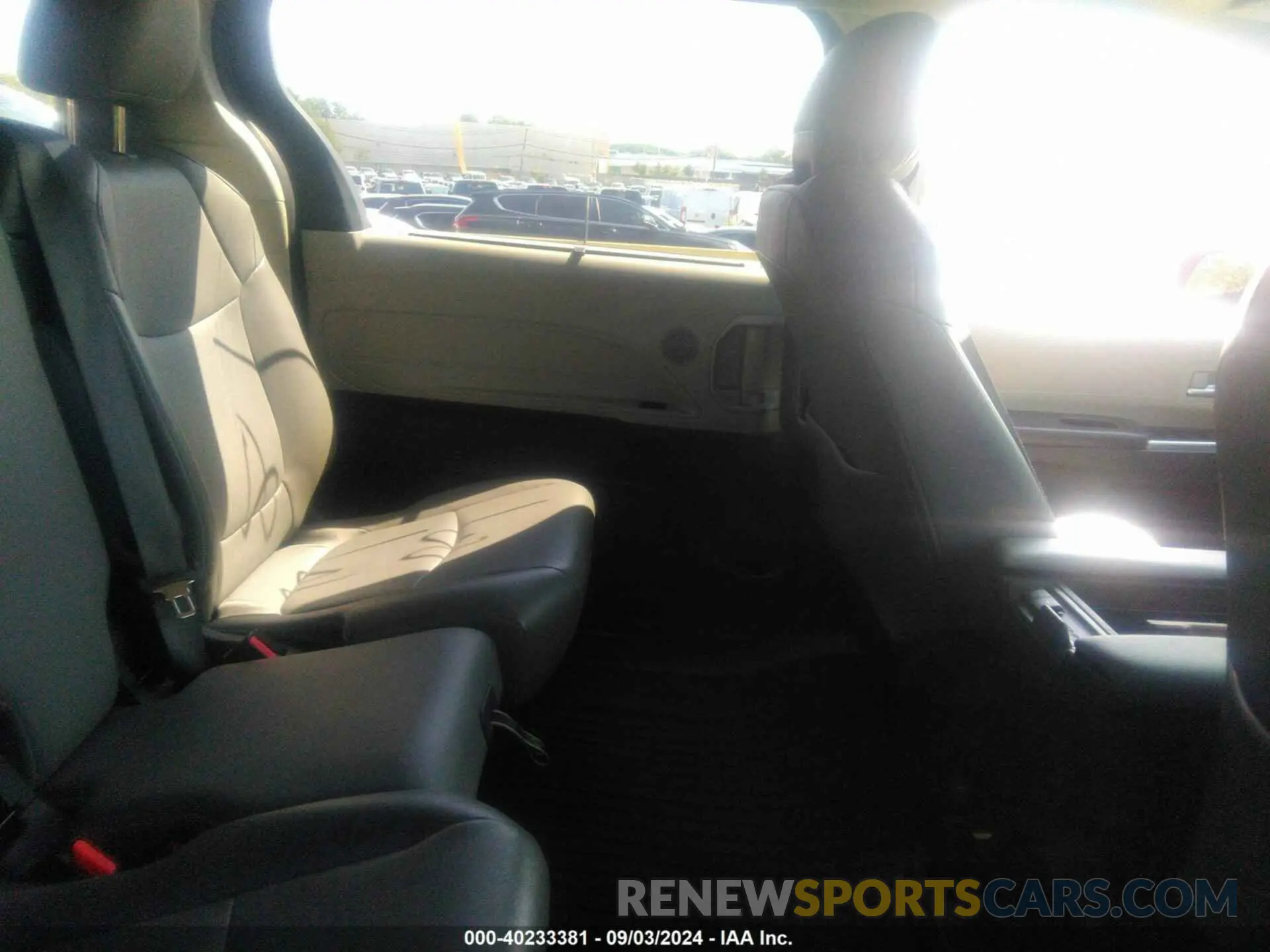 8 Photograph of a damaged car 5TDYRKEC1MS061223 TOYOTA SIENNA 2021