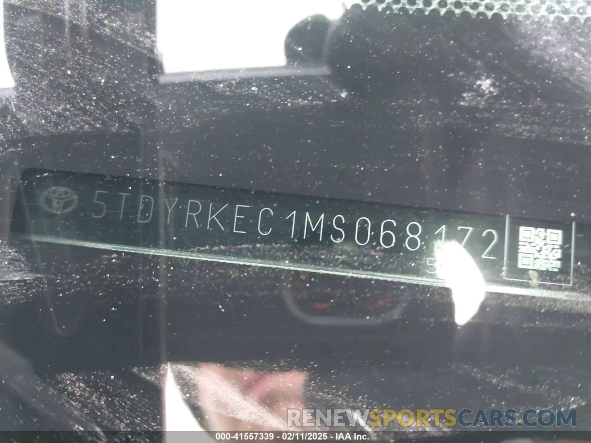 9 Photograph of a damaged car 5TDYRKEC1MS068172 TOYOTA SIENNA 2021