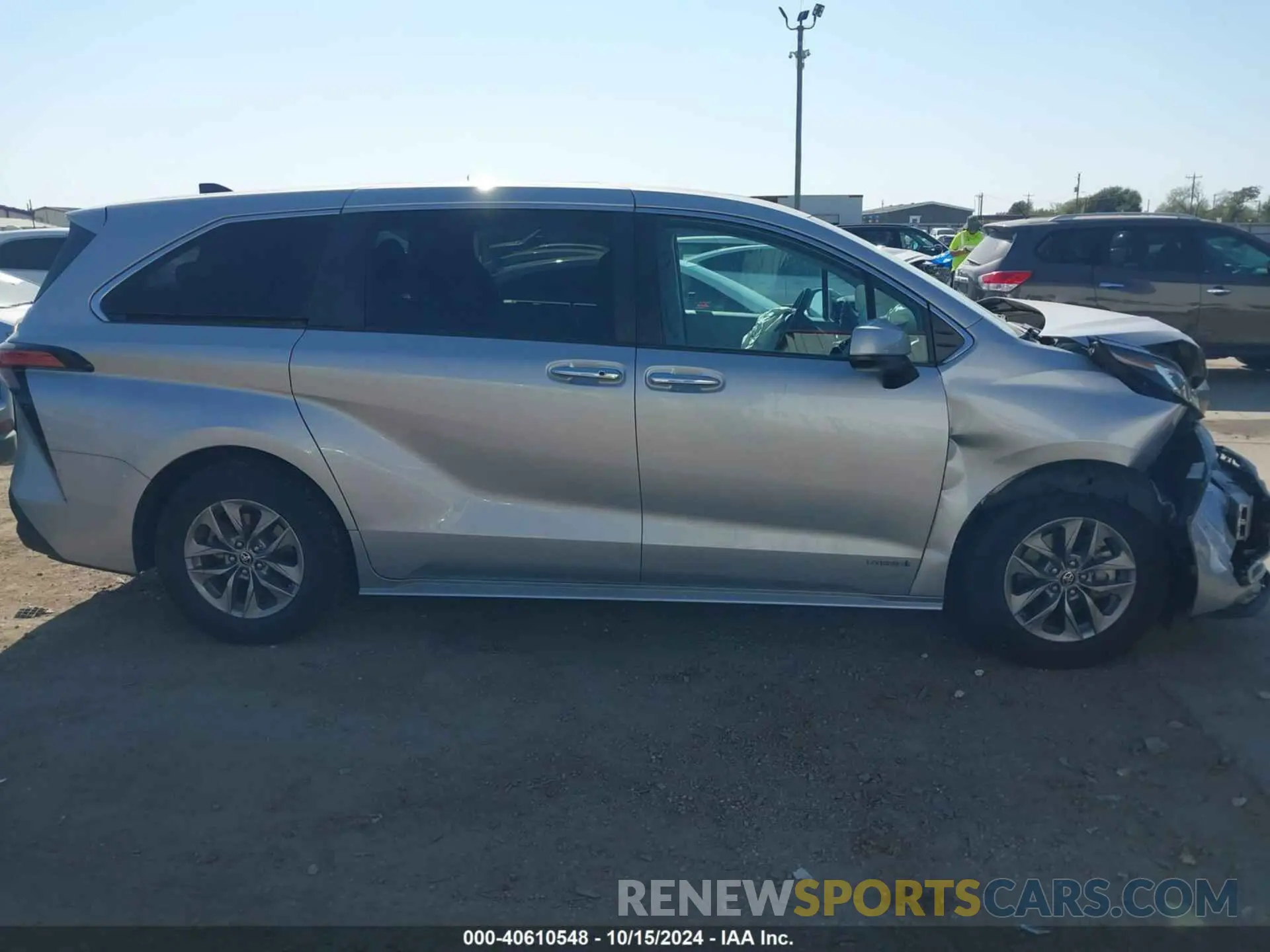 12 Photograph of a damaged car 5TDYRKEC1MS068981 TOYOTA SIENNA 2021