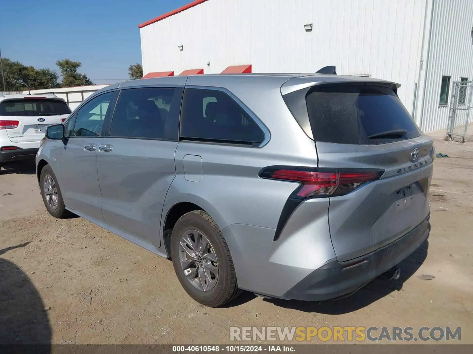 3 Photograph of a damaged car 5TDYRKEC1MS068981 TOYOTA SIENNA 2021