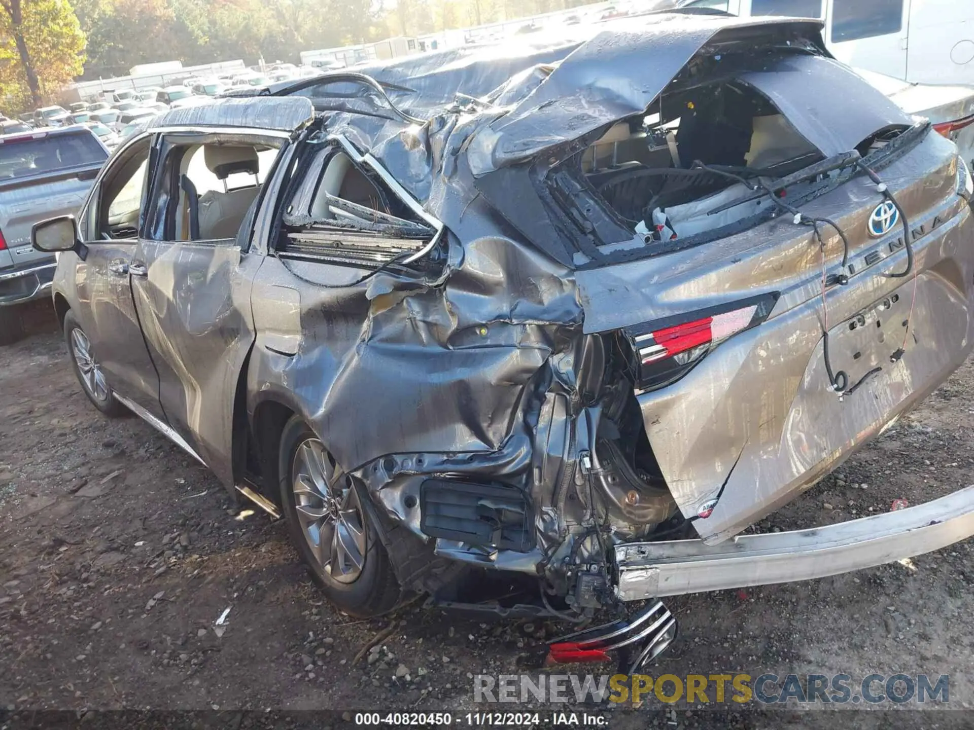 3 Photograph of a damaged car 5TDYRKEC2MS028196 TOYOTA SIENNA 2021