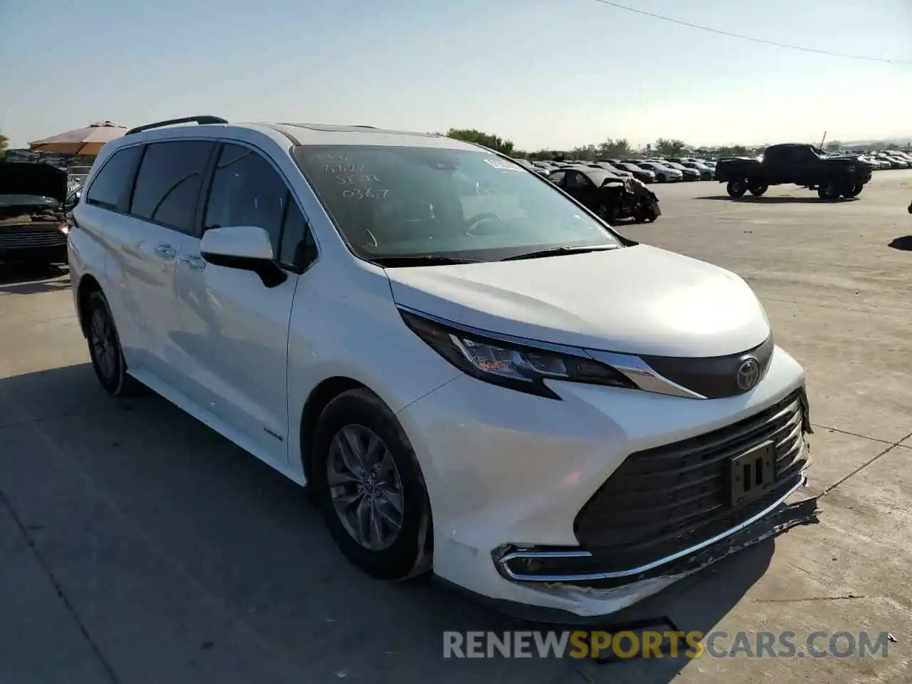 1 Photograph of a damaged car 5TDYRKEC2MS030367 TOYOTA SIENNA 2021