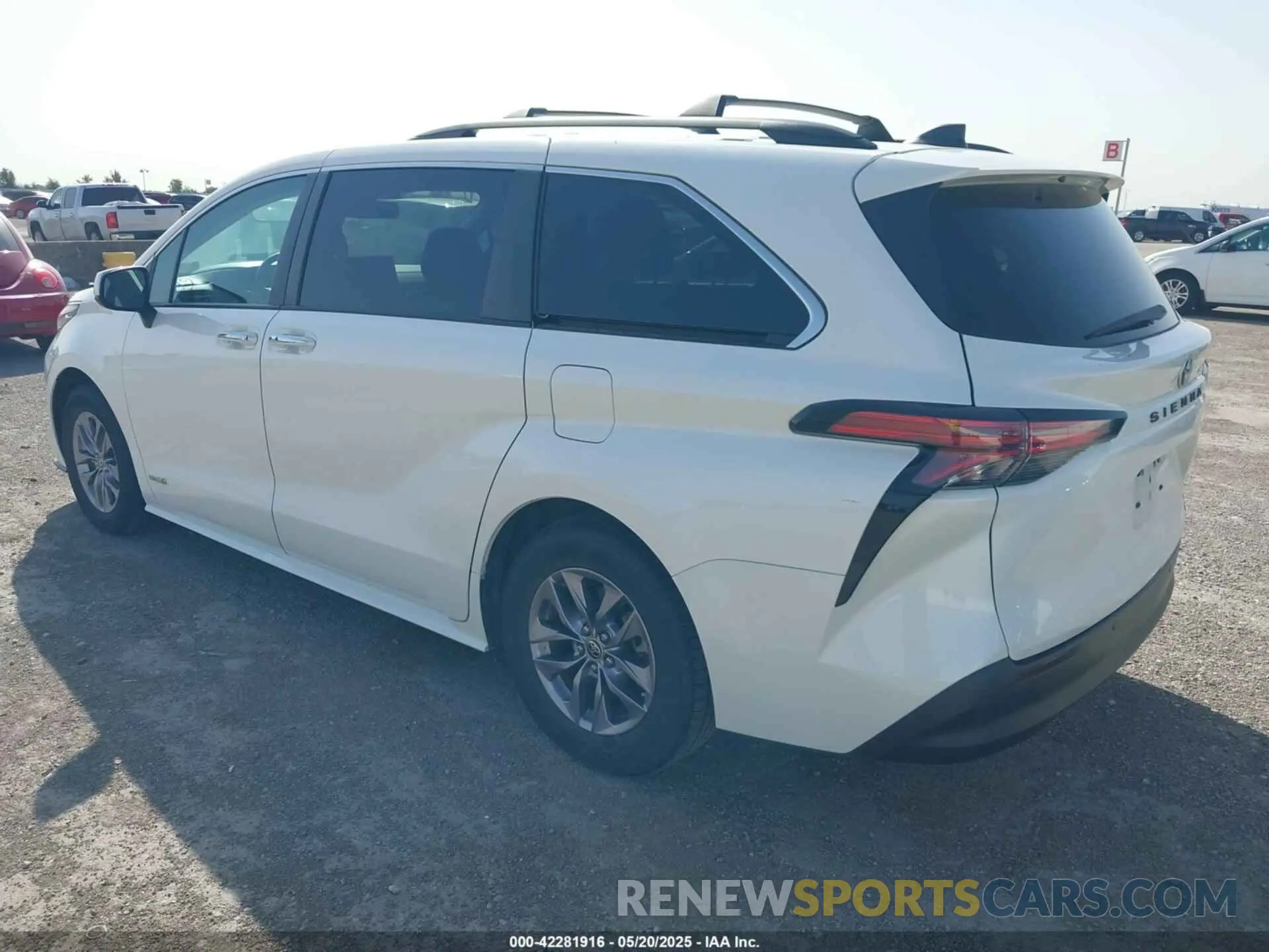 3 Photograph of a damaged car 5TDYRKEC2MS041417 TOYOTA SIENNA 2021