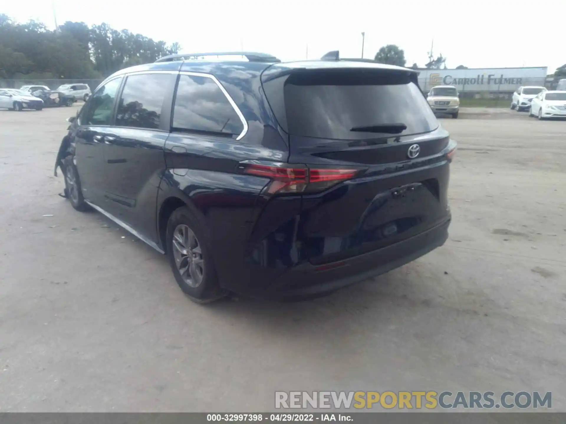 3 Photograph of a damaged car 5TDYRKEC2MS044754 TOYOTA SIENNA 2021