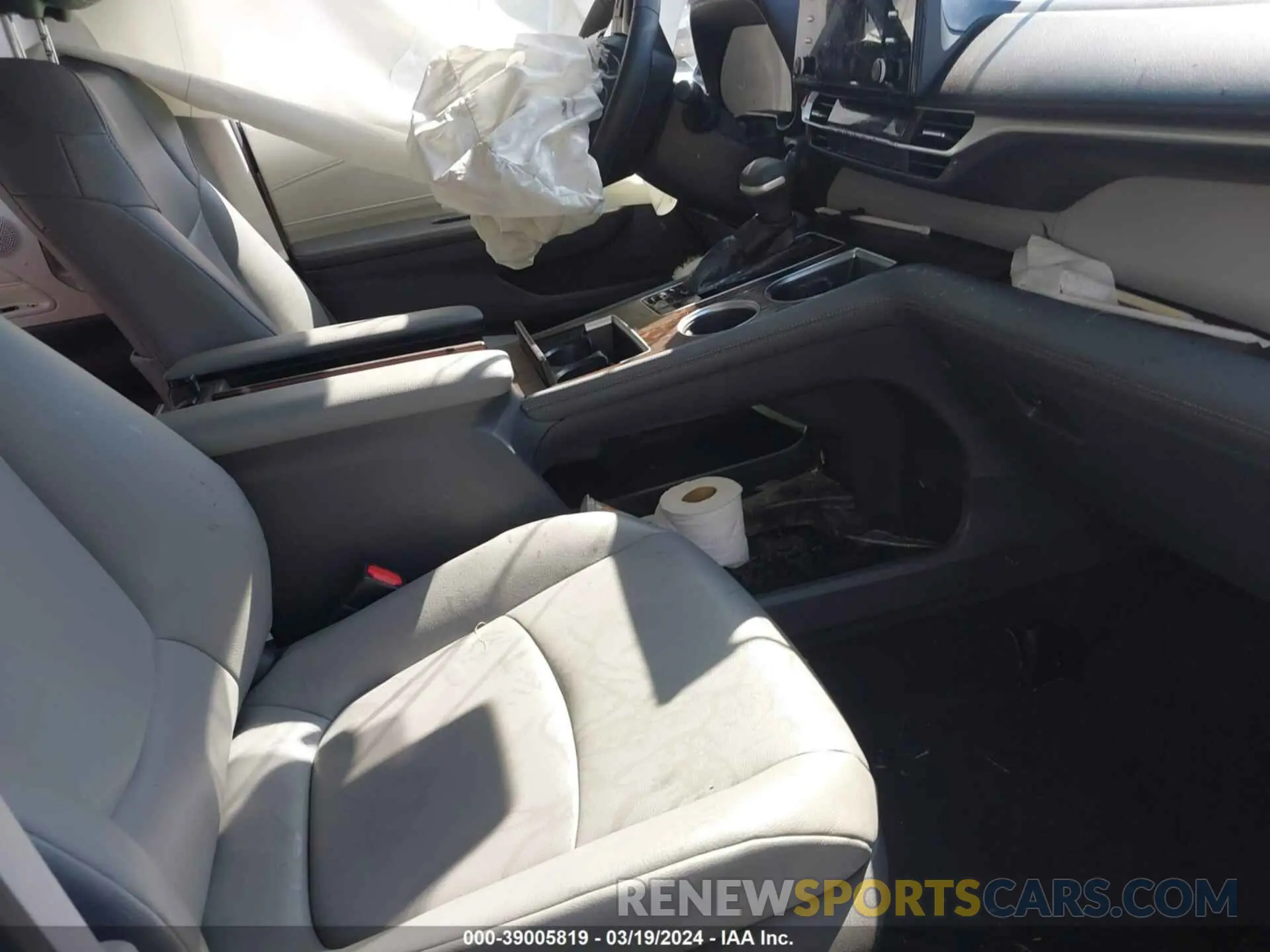5 Photograph of a damaged car 5TDYRKEC2MS070285 TOYOTA SIENNA 2021