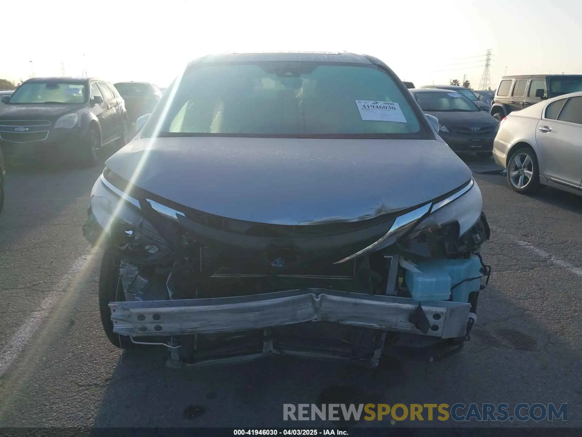 12 Photograph of a damaged car 5TDYRKEC2MS074448 TOYOTA SIENNA 2021