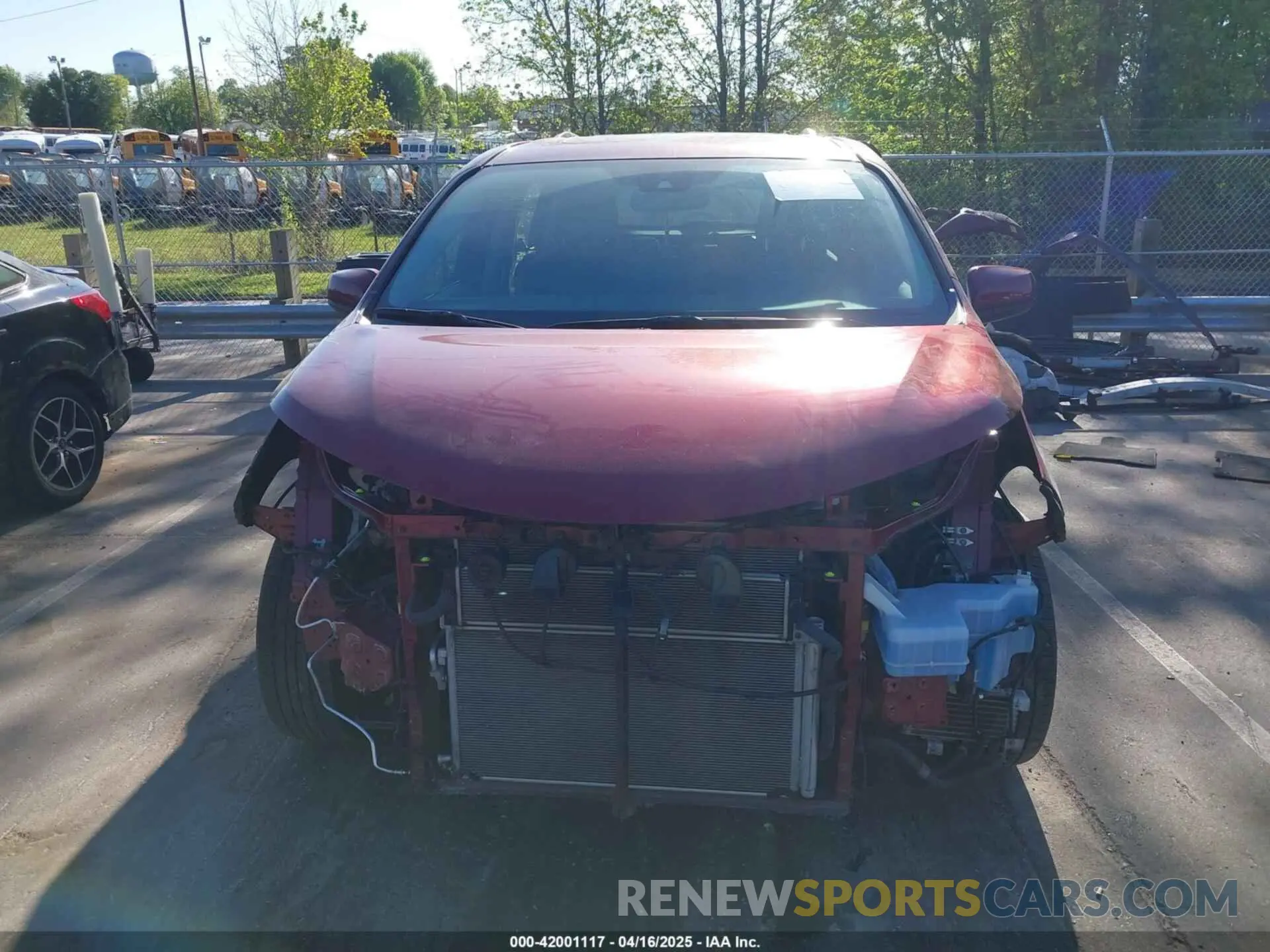 12 Photograph of a damaged car 5TDYRKEC3MS024450 TOYOTA SIENNA 2021