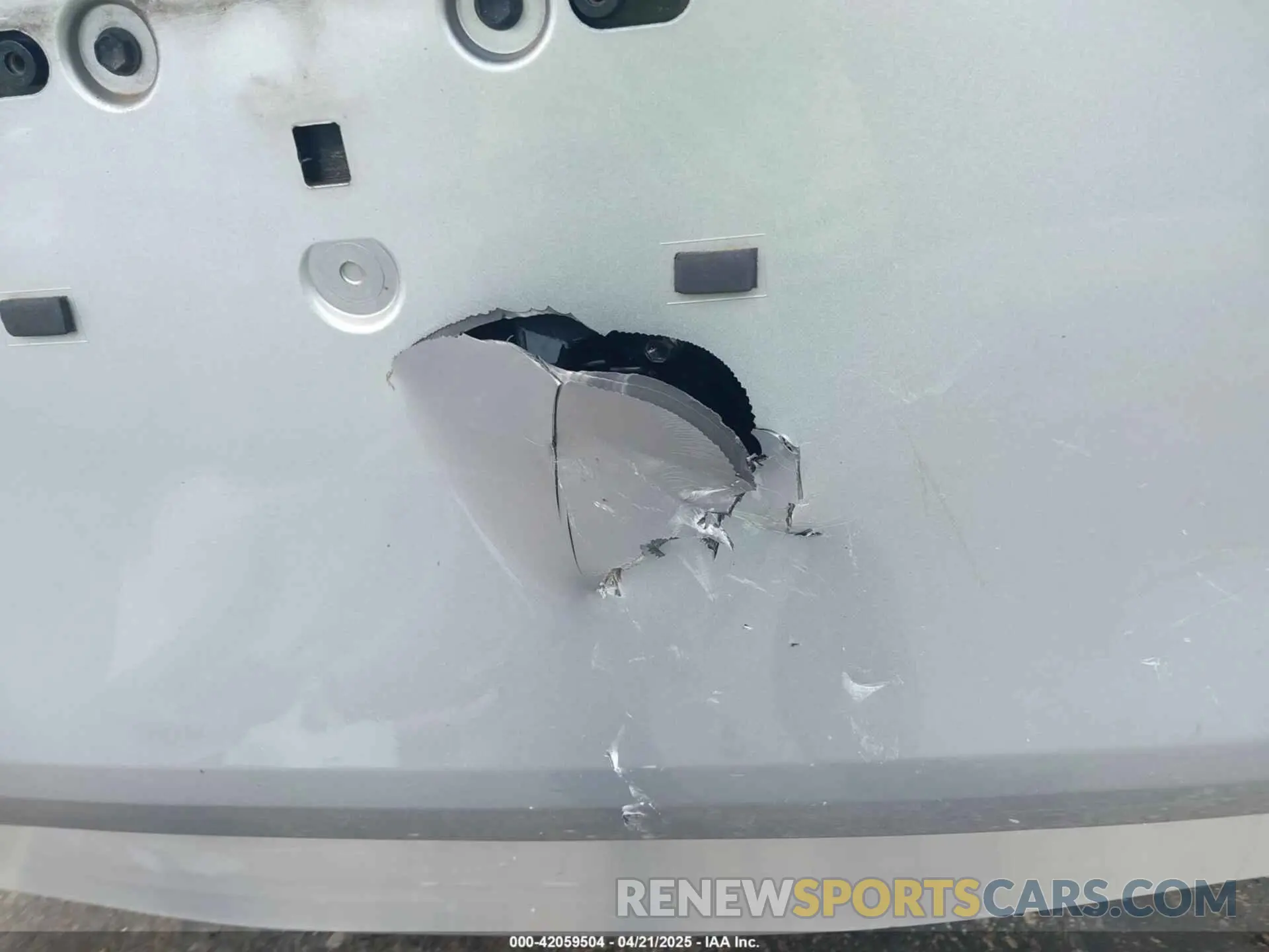 19 Photograph of a damaged car 5TDYRKEC4MS043539 TOYOTA SIENNA 2021