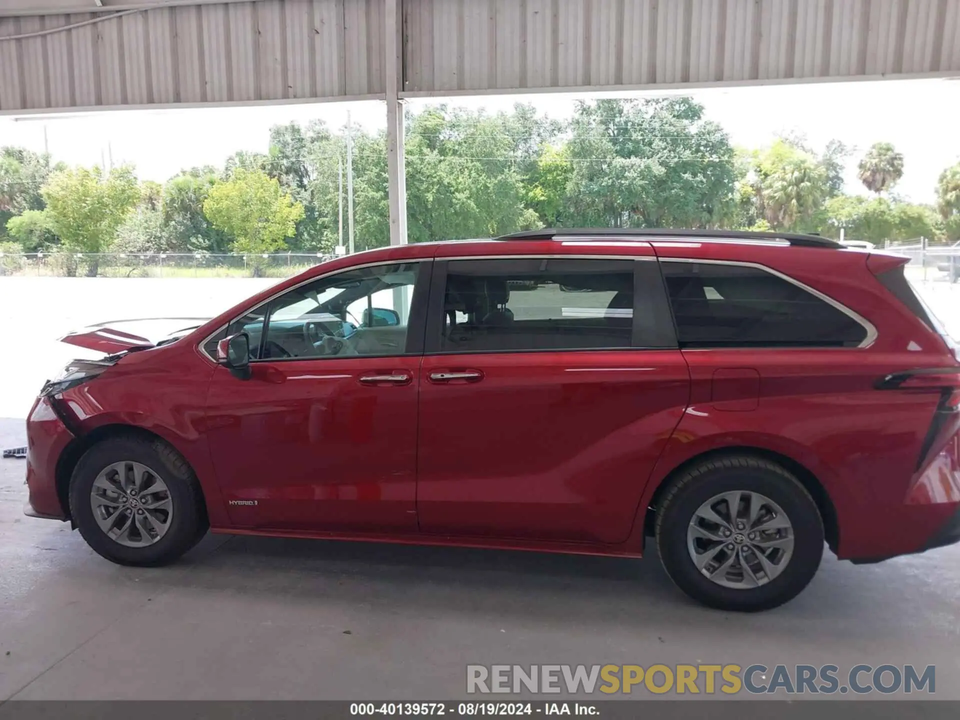 14 Photograph of a damaged car 5TDYRKEC5MS050628 TOYOTA SIENNA 2021