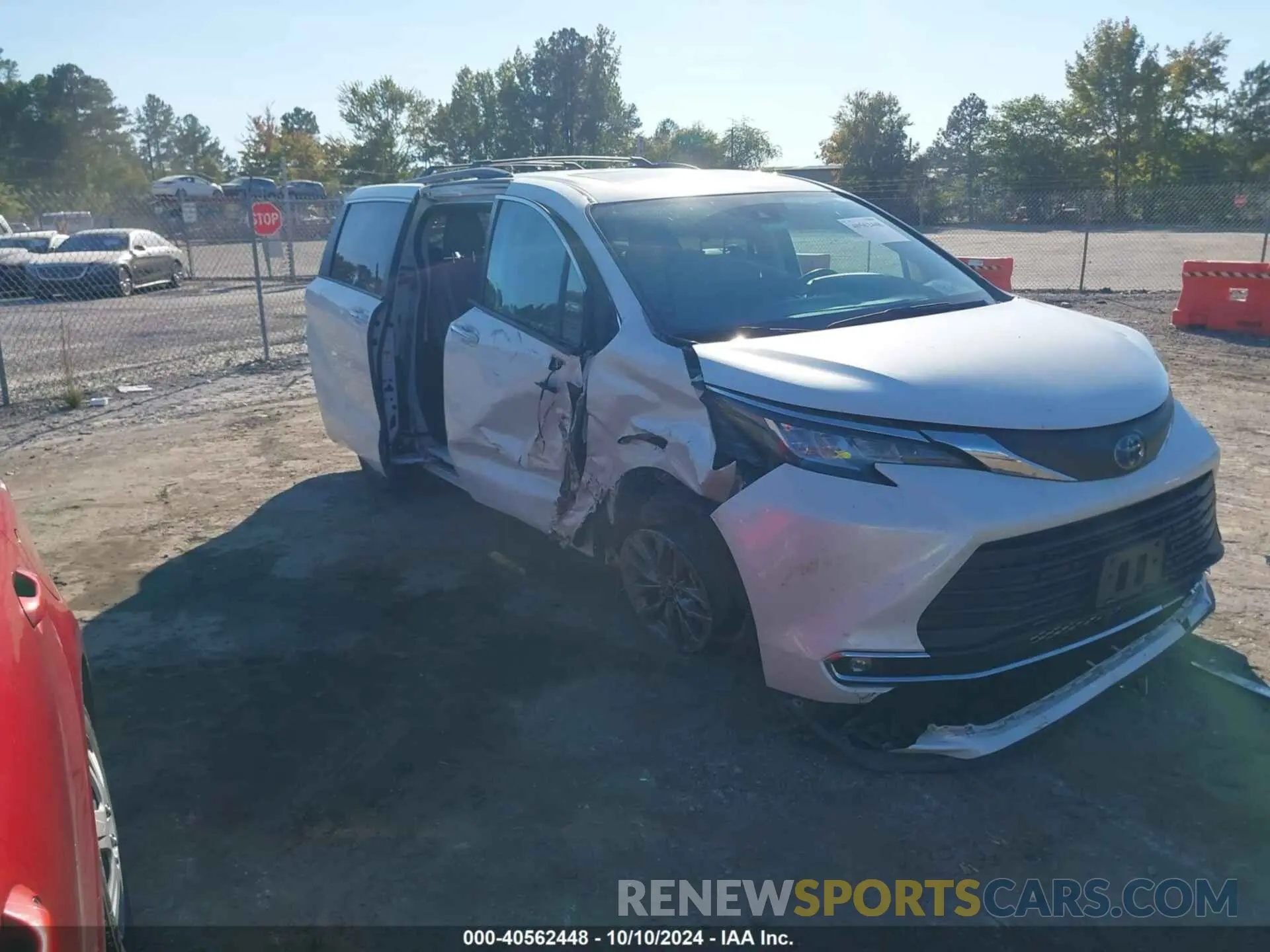 1 Photograph of a damaged car 5TDYRKEC5MS062763 TOYOTA SIENNA 2021