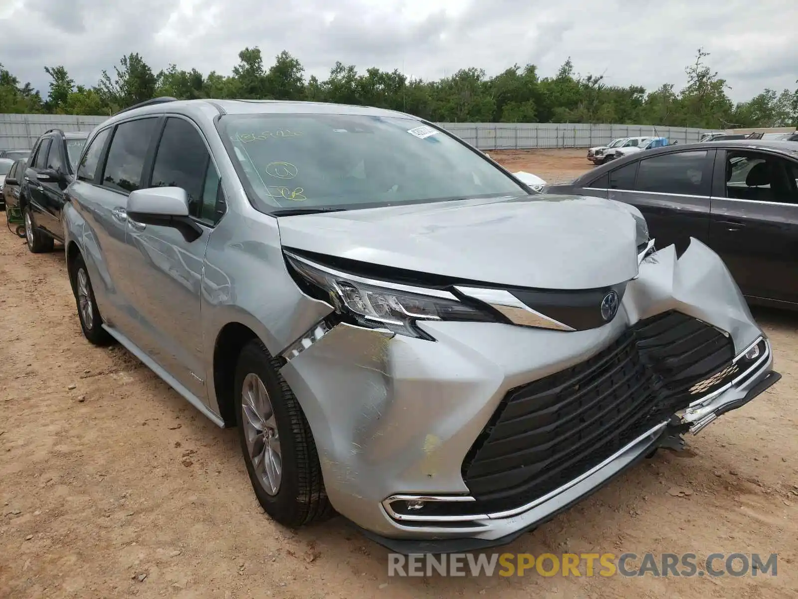 1 Photograph of a damaged car 5TDYRKEC6MS004550 TOYOTA SIENNA 2021