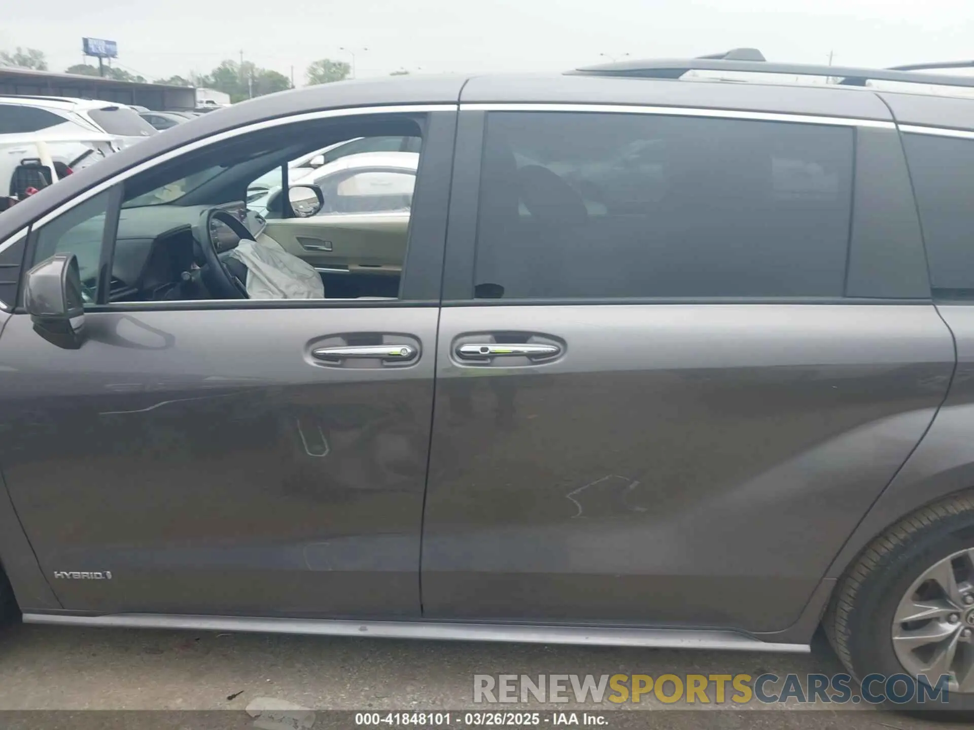 14 Photograph of a damaged car 5TDYRKEC7MS051604 TOYOTA SIENNA 2021