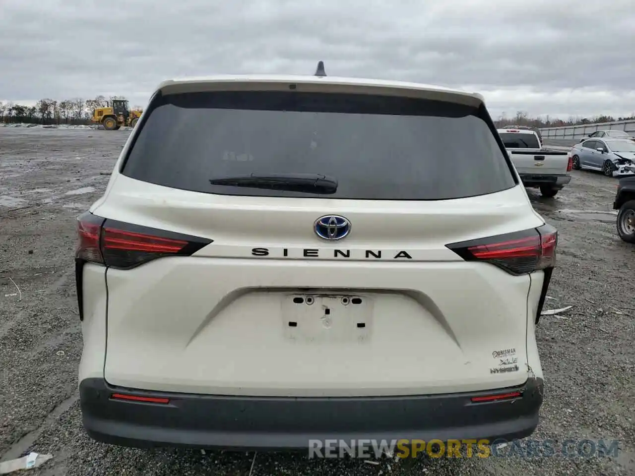 6 Photograph of a damaged car 5TDYRKEC8MS013069 TOYOTA SIENNA 2021