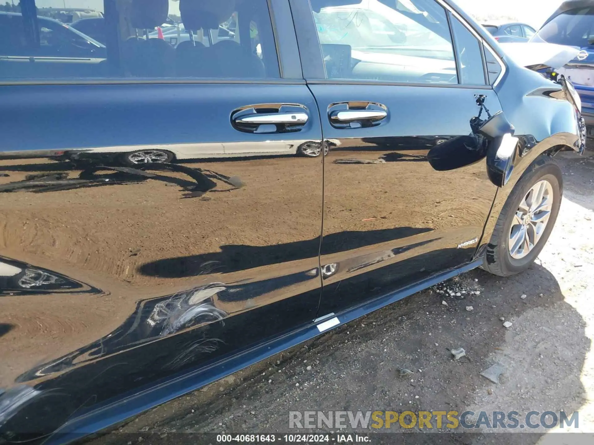 21 Photograph of a damaged car 5TDYRKEC8MS036982 TOYOTA SIENNA 2021