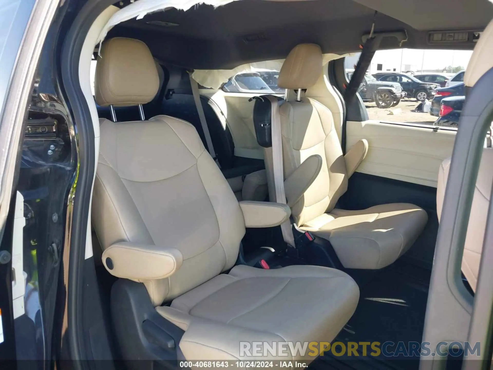 8 Photograph of a damaged car 5TDYRKEC8MS036982 TOYOTA SIENNA 2021