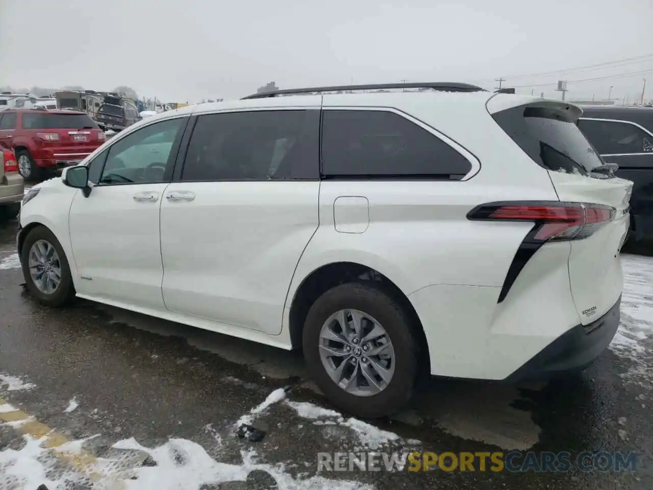 2 Photograph of a damaged car 5TDYRKEC9MS036747 TOYOTA SIENNA 2021